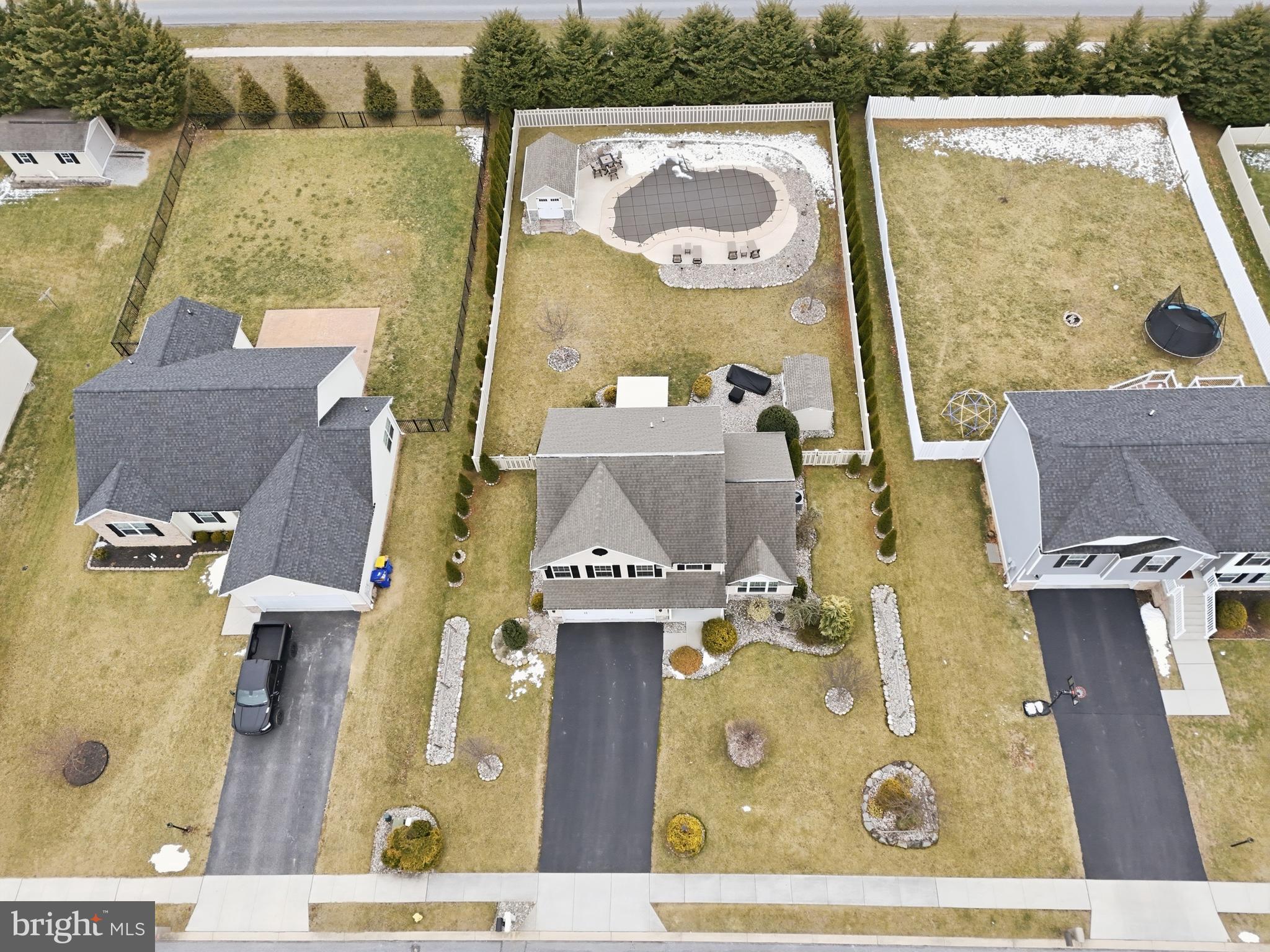 PAHAGACO HILLS - Residential