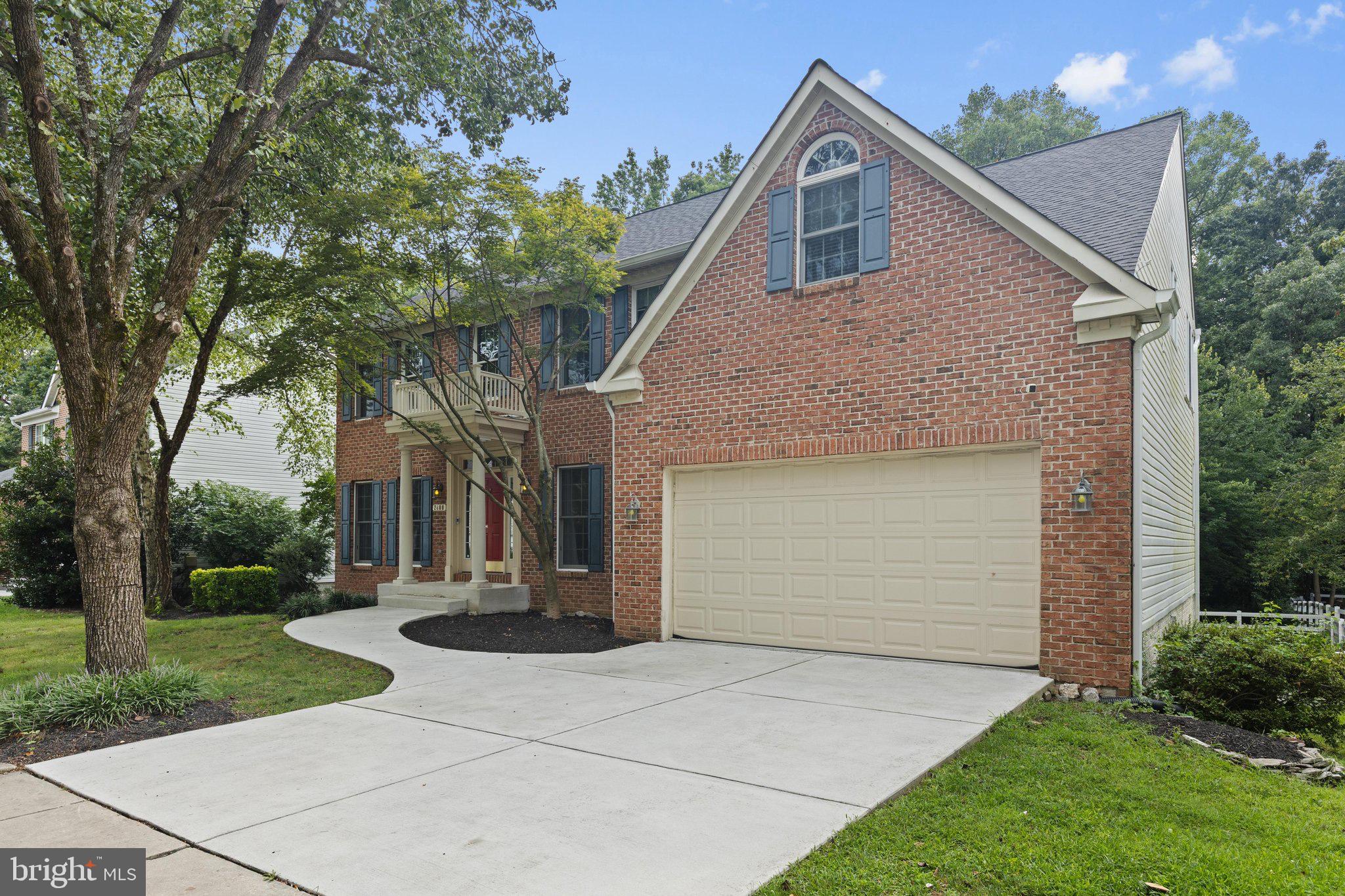 2400 SUMMERSHADE COURT