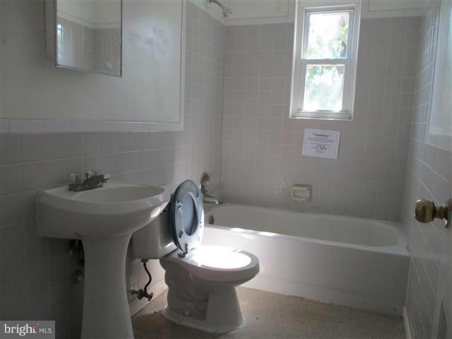 ELMWOOD - Residential