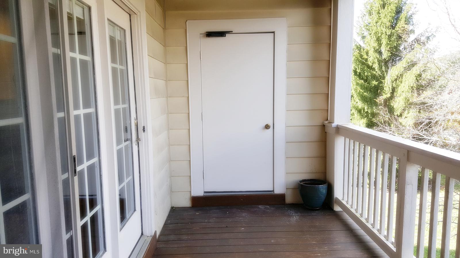 STRATFORD PLACE AT KINGS - Residential