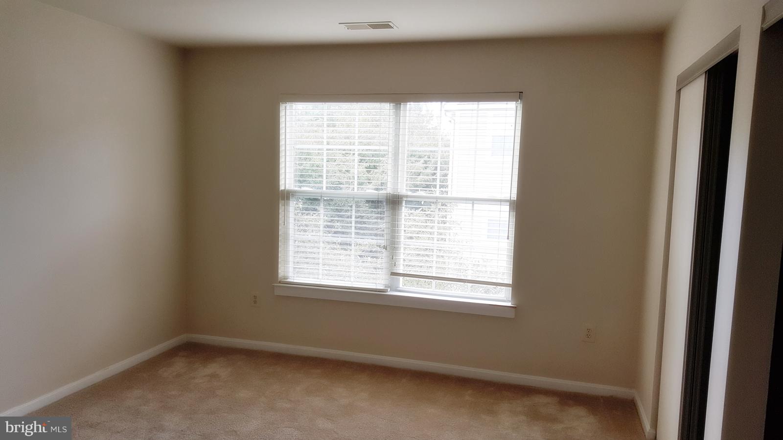 STRATFORD PLACE AT KINGS - Residential