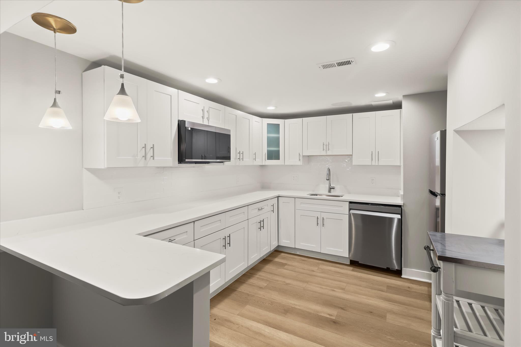 ALLVIEW ESTATES - Residential