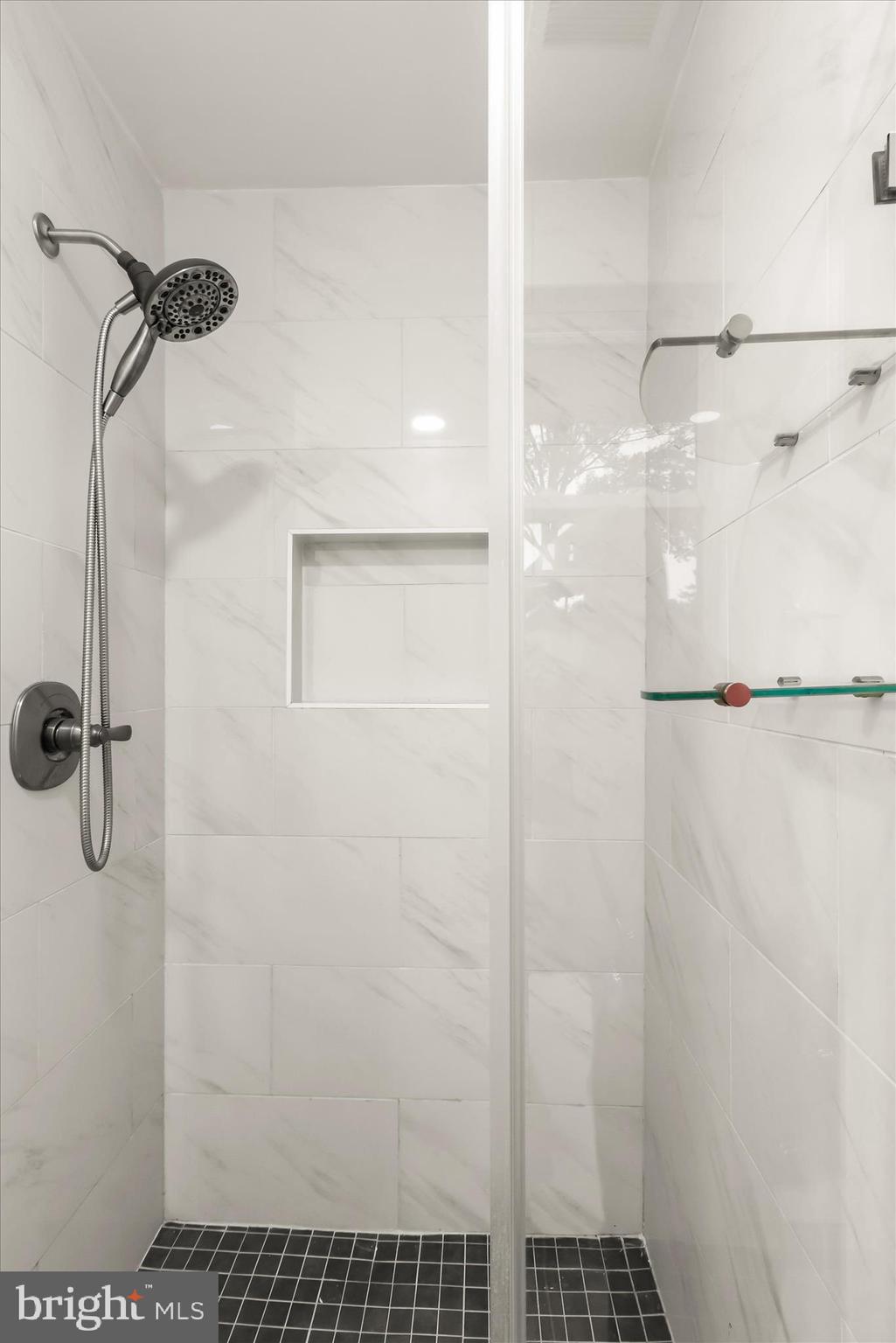 ALLVIEW ESTATES - Residential