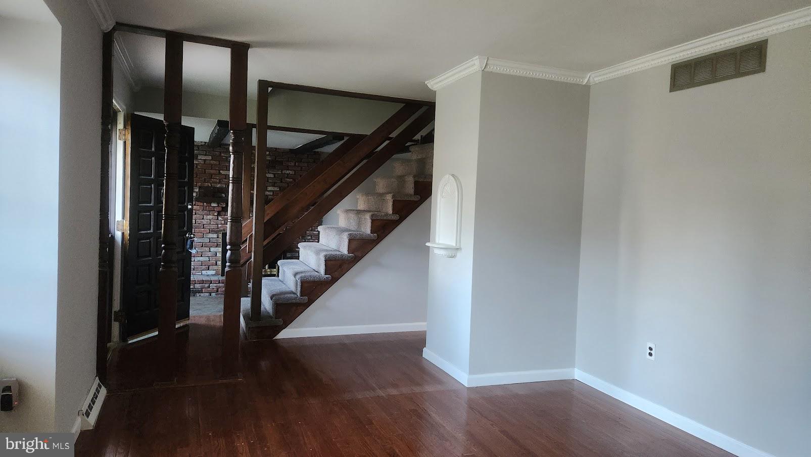 6 CEDAR CREEK DRIVE