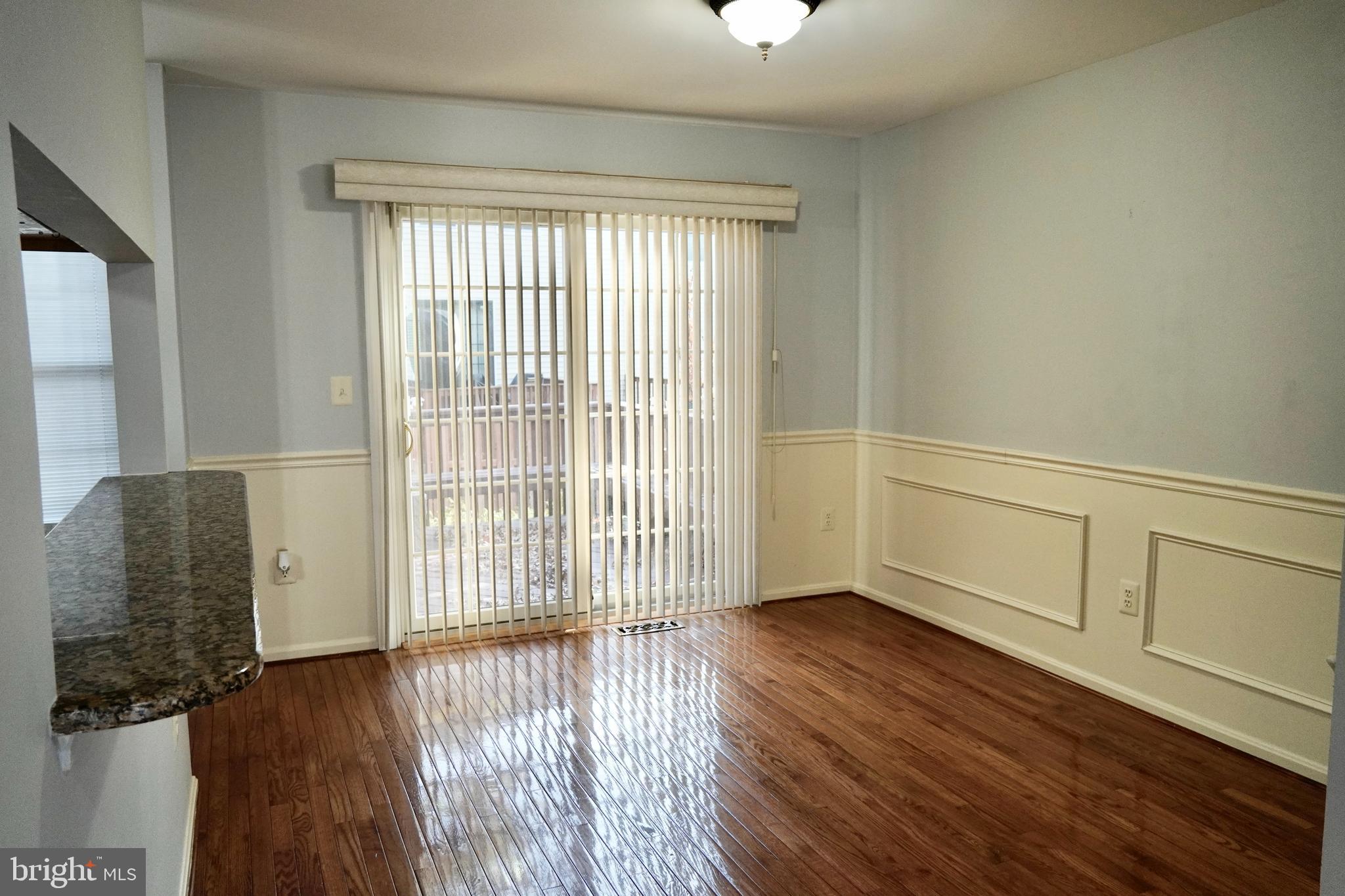 PRINCETON SQUARE - Residential Lease