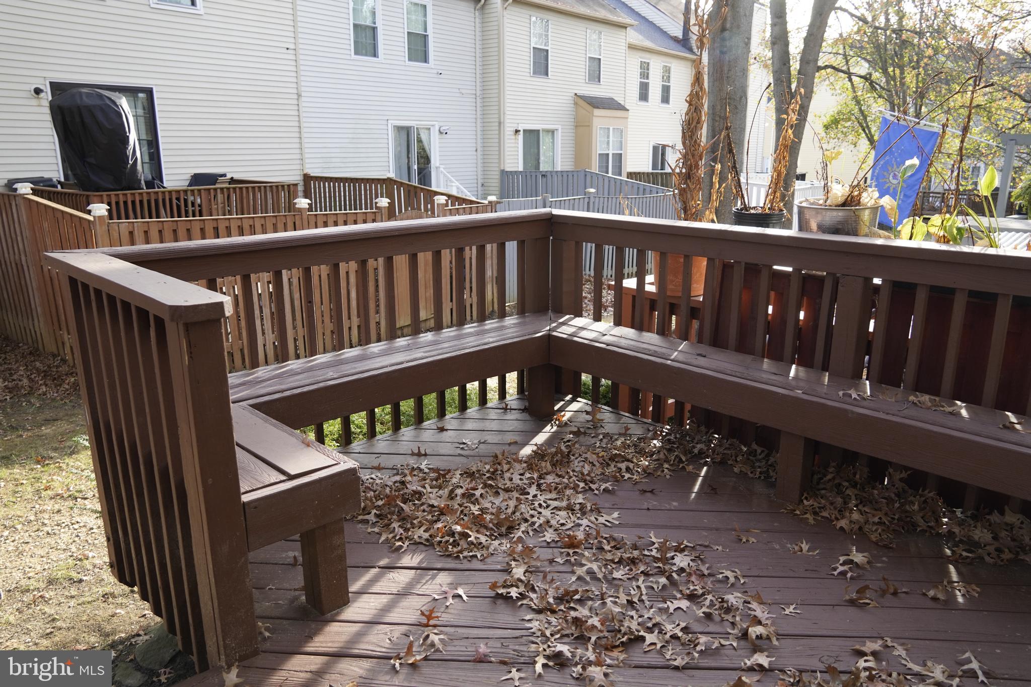 PRINCETON SQUARE - Residential Lease