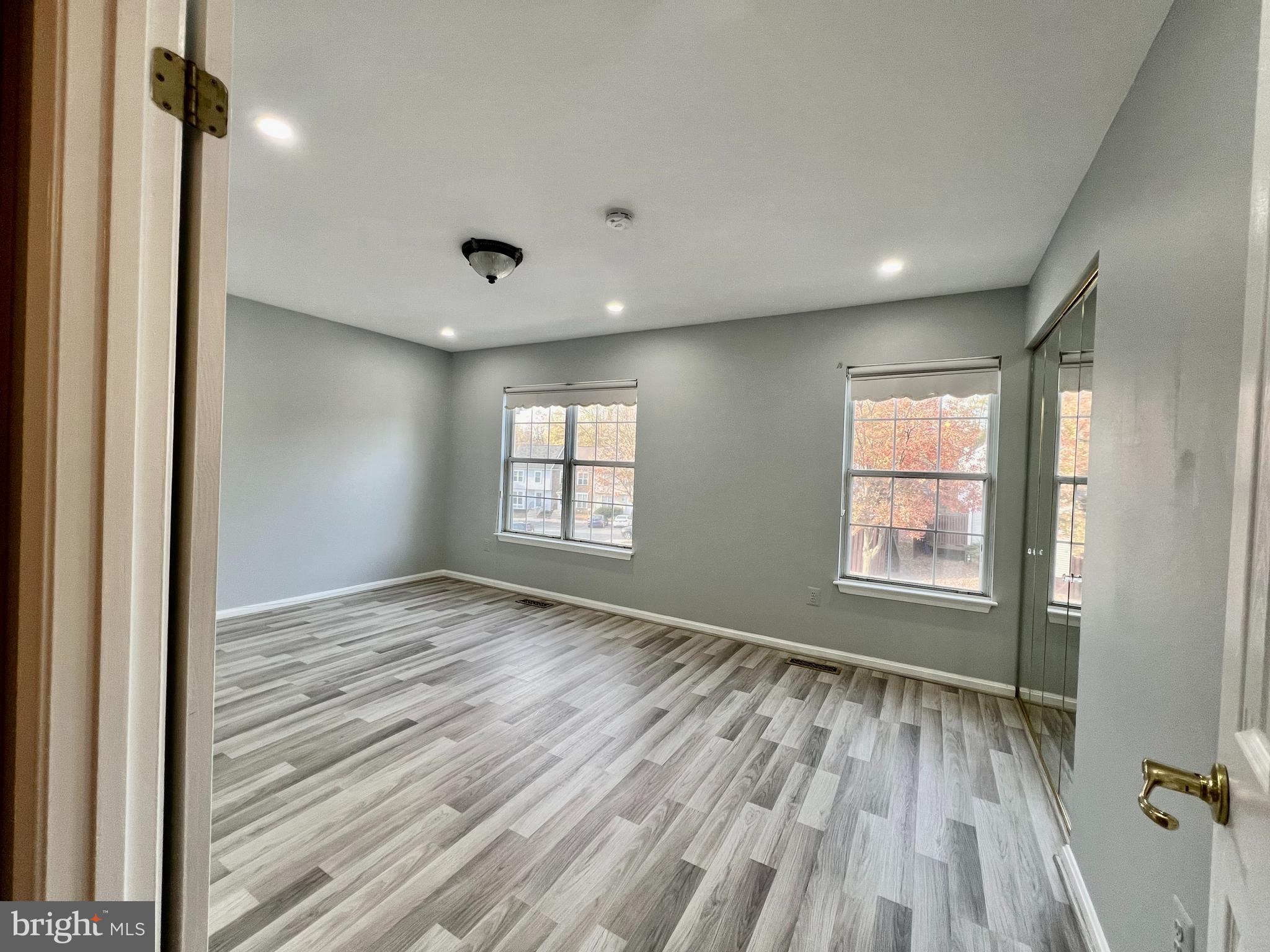 PRINCETON SQUARE - Residential Lease