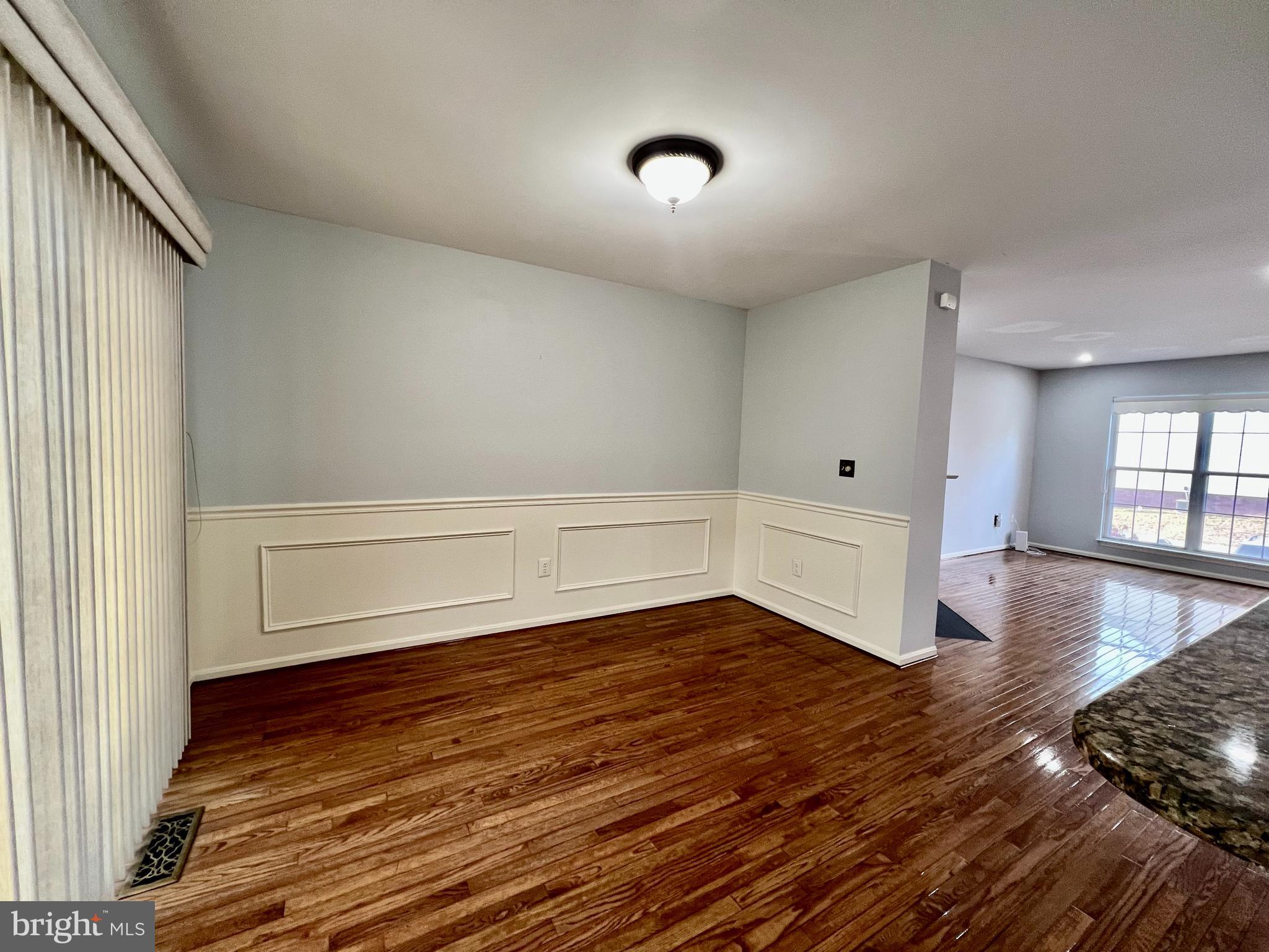 PRINCETON SQUARE - Residential Lease