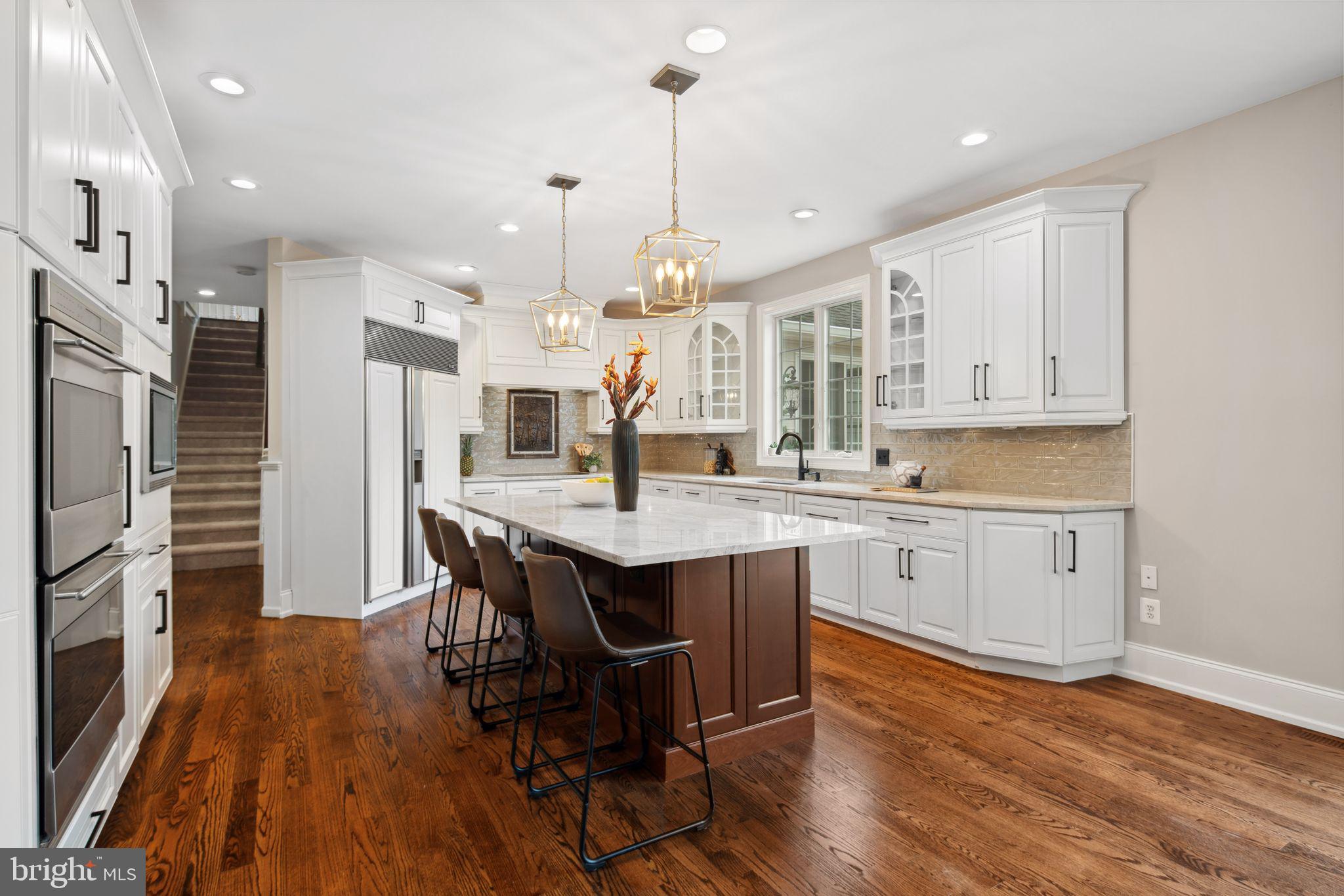 BLACKBERRY HILL - Residential