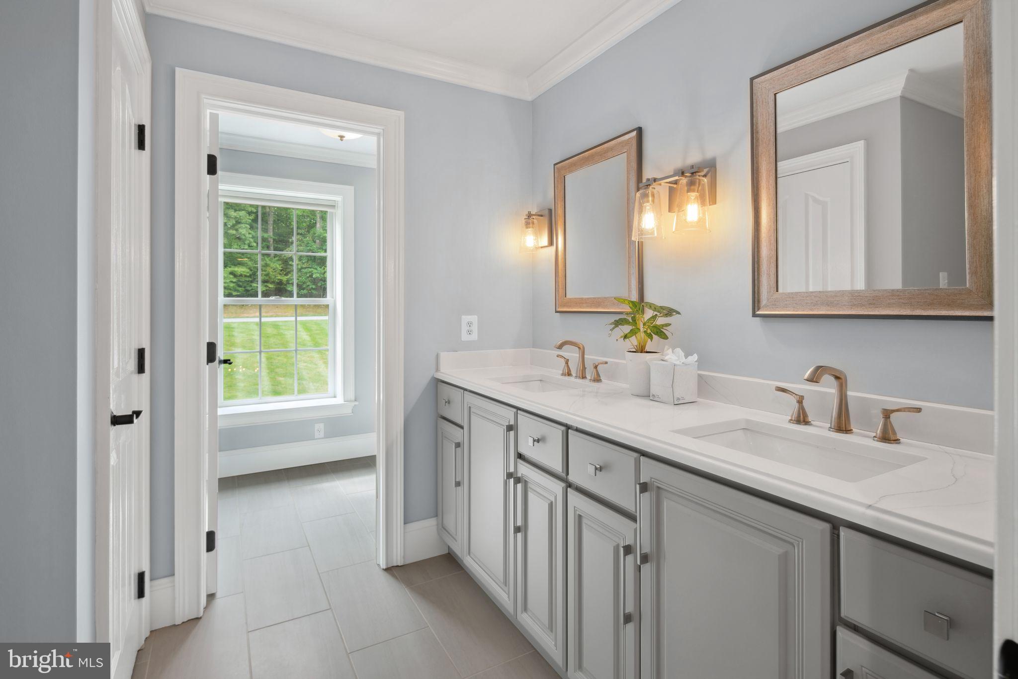 BLACKBERRY HILL - Residential