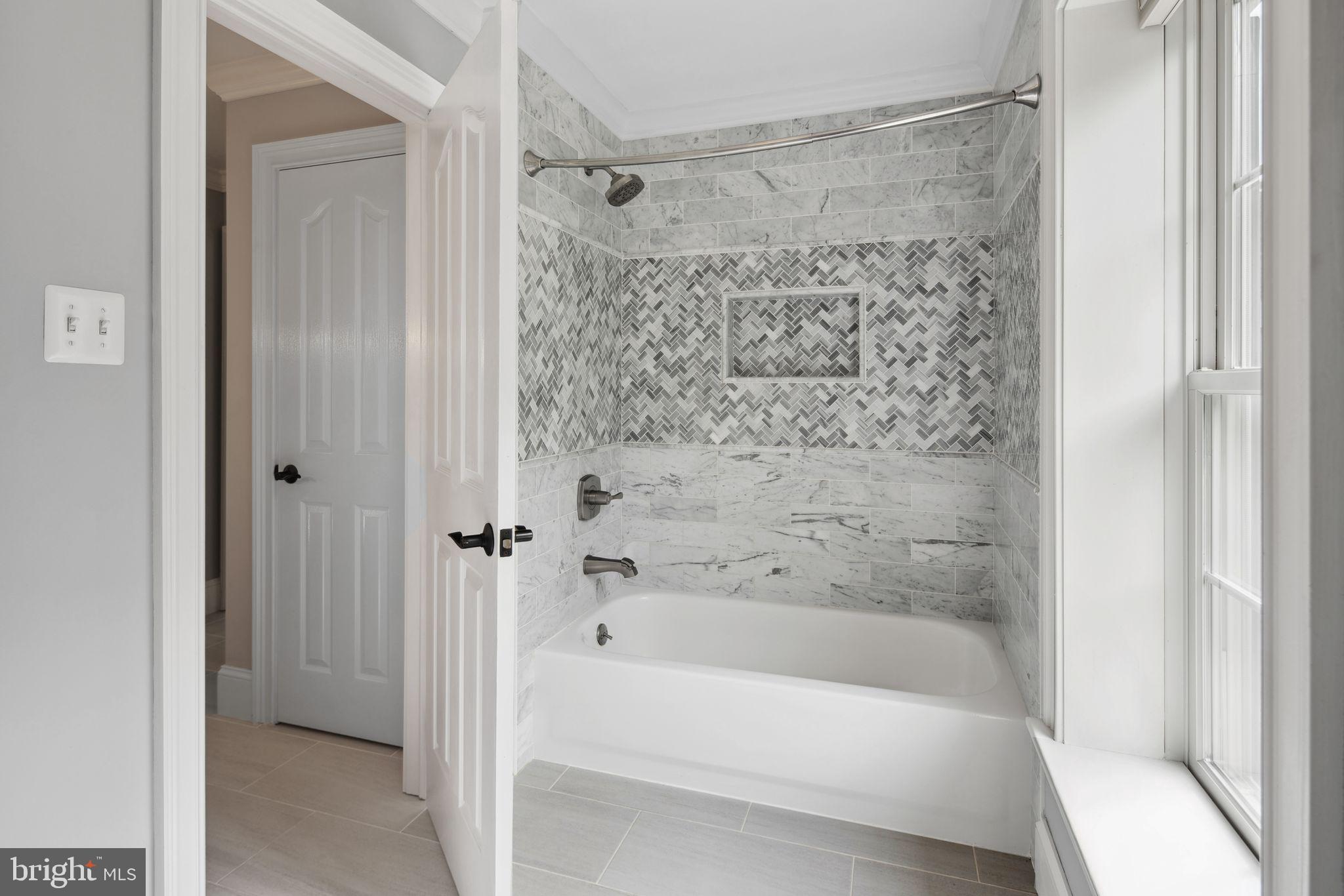 BLACKBERRY HILL - Residential