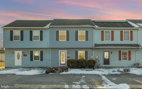 Photo of 111 Stone House Lane, COLUMBIA, PA 17512 (MLS # PALA2062944)