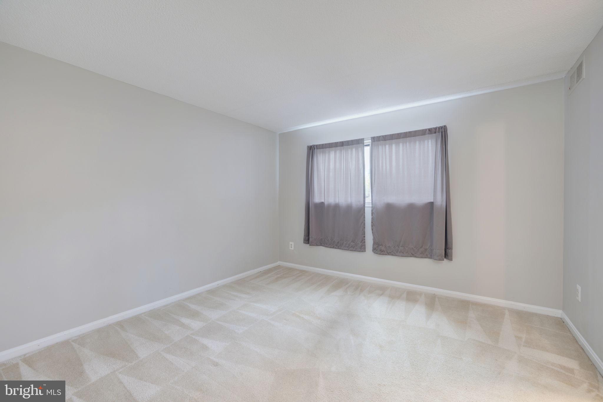 BEDFORD PARK - Residential Lease