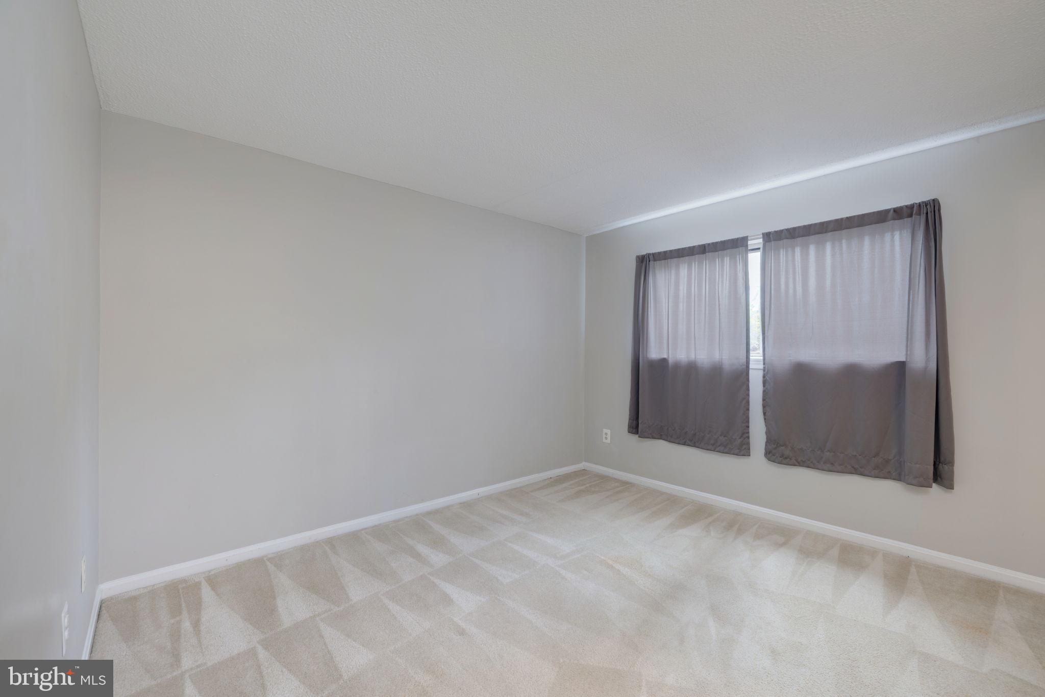 BEDFORD PARK - Residential Lease