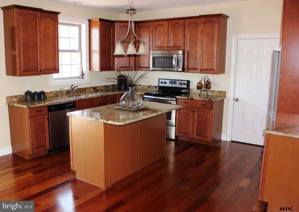 DEERFIELD CROSSING - Residential