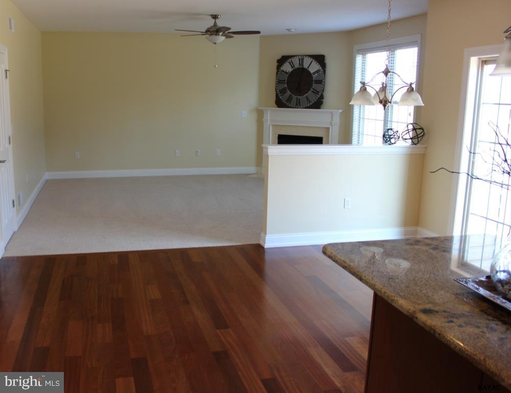 DEERFIELD CROSSING - Residential