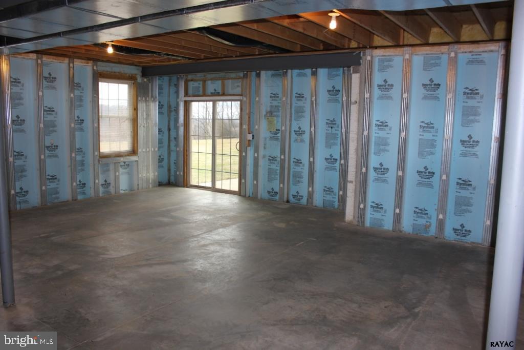 DEERFIELD CROSSING - Residential