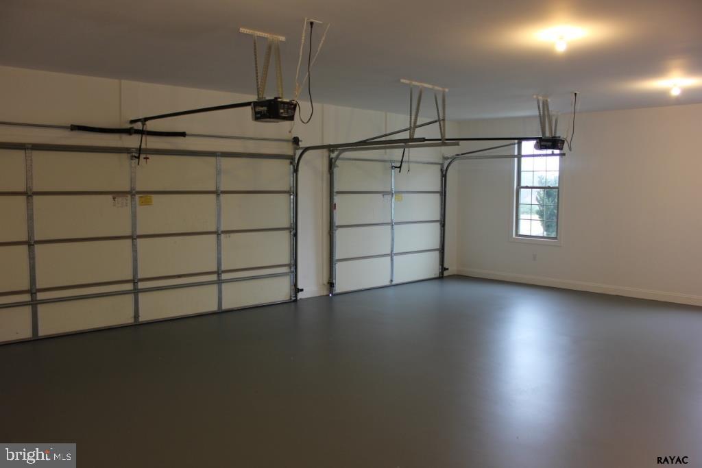 DEERFIELD CROSSING - Residential