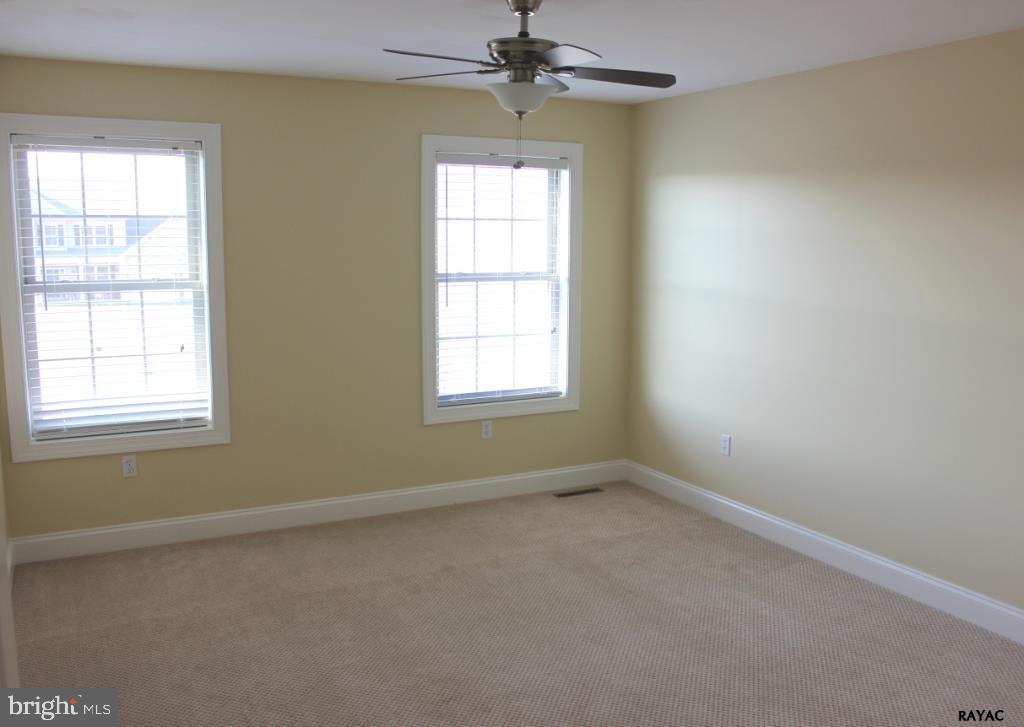 DEERFIELD CROSSING - Residential