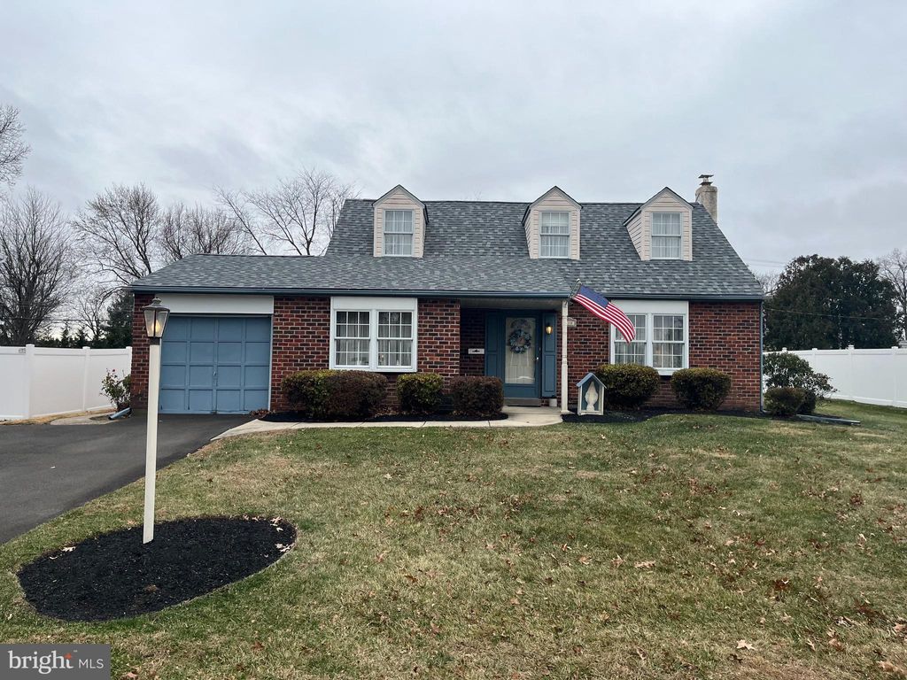 Photo of 410 Wendy Road, SOUTHAMPTON, PA 18966 (MLS # PABU2110366)