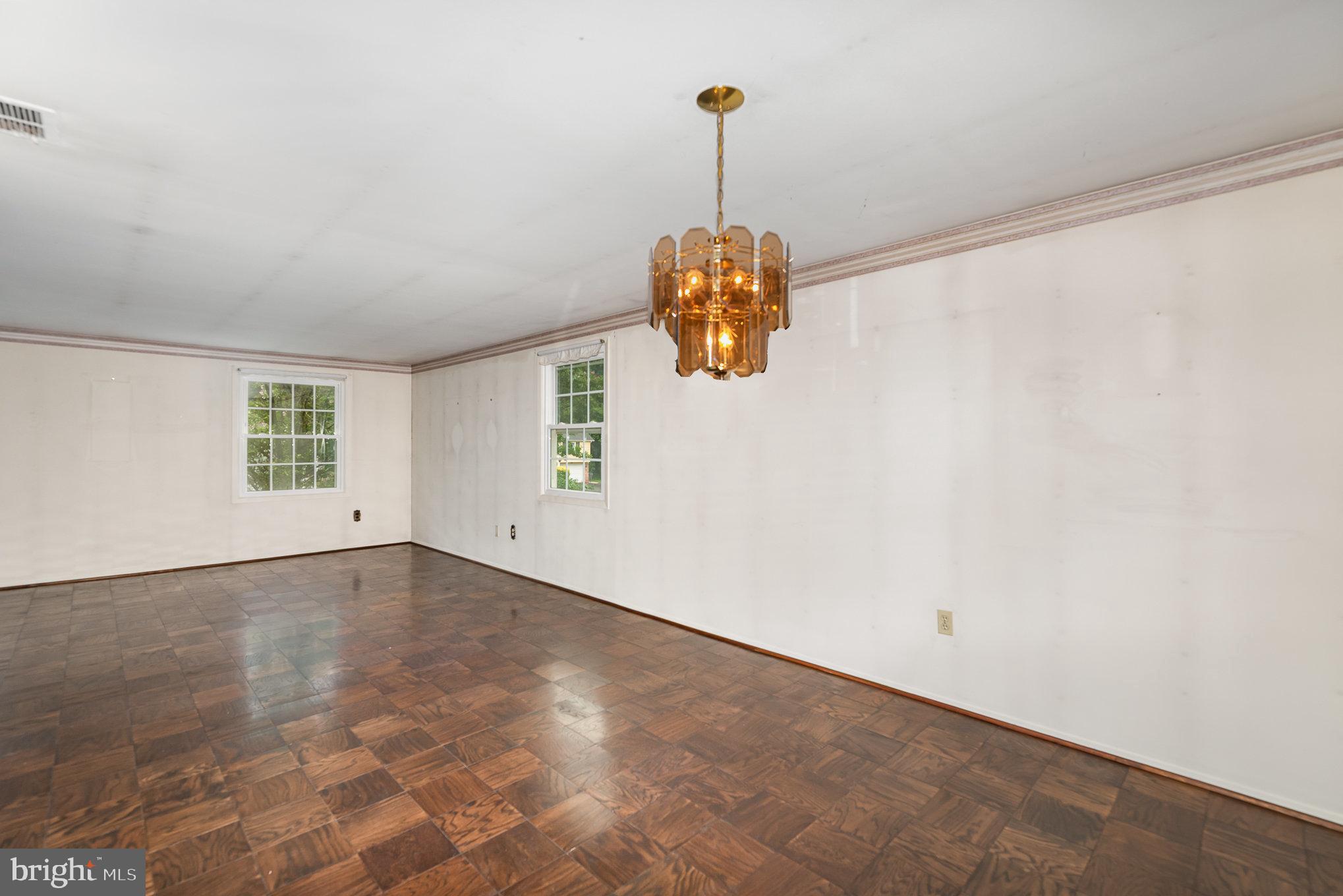 304 BLACKBURN COURT