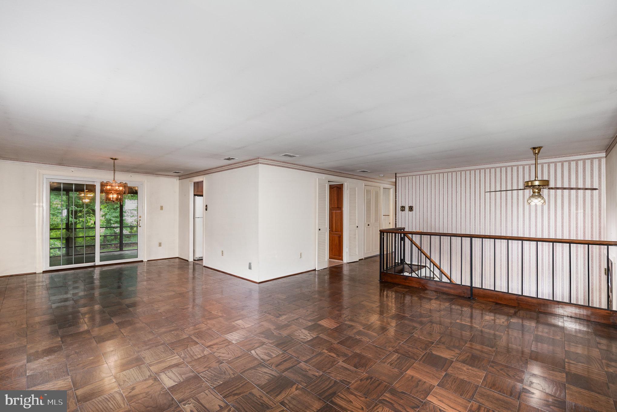 304 BLACKBURN COURT