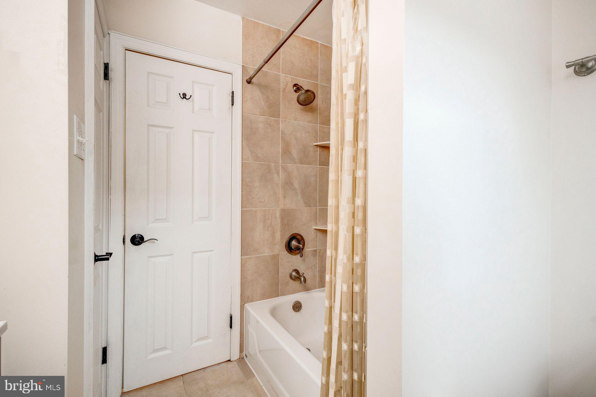 ARDSLEY - Residential