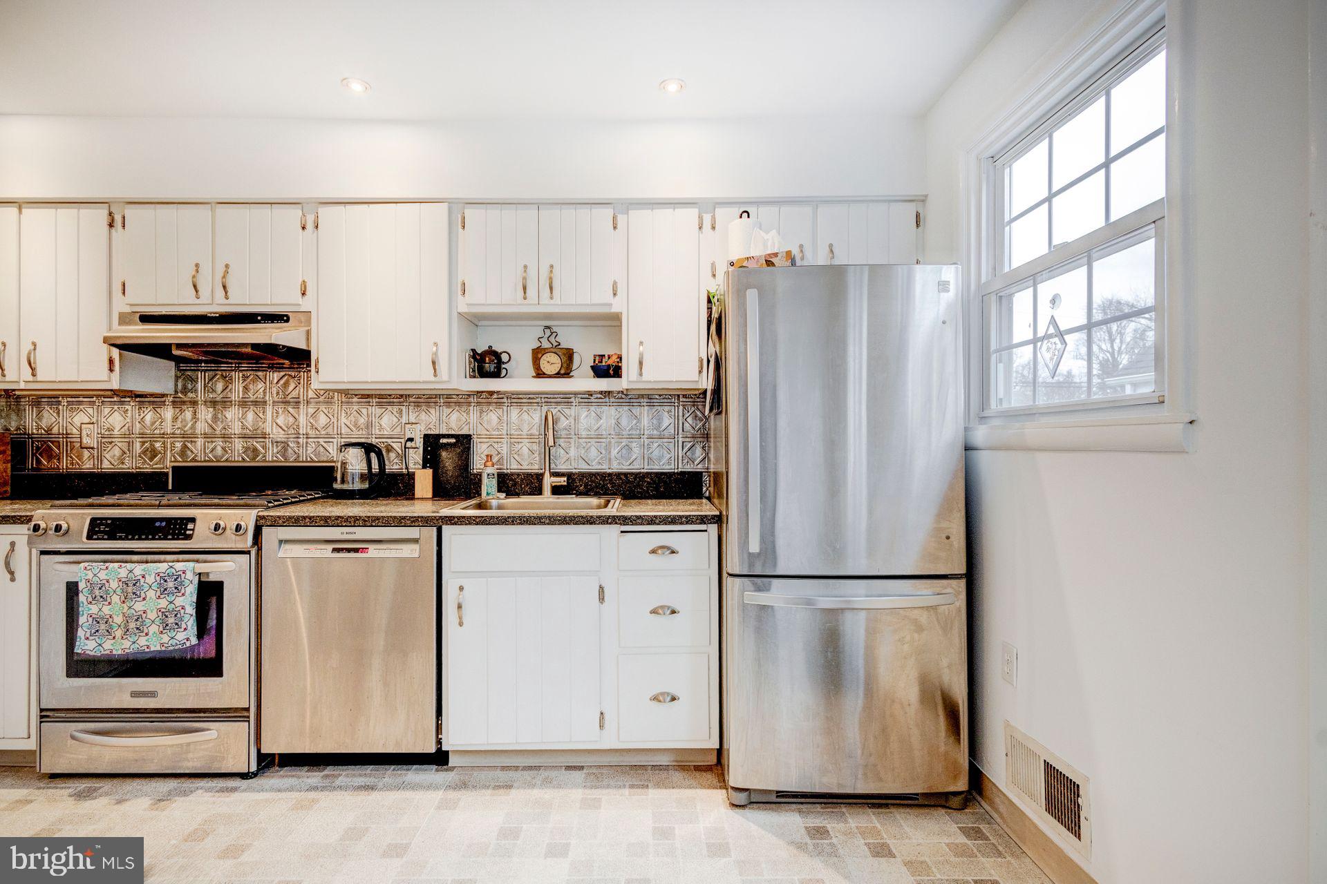 ARDSLEY - Residential