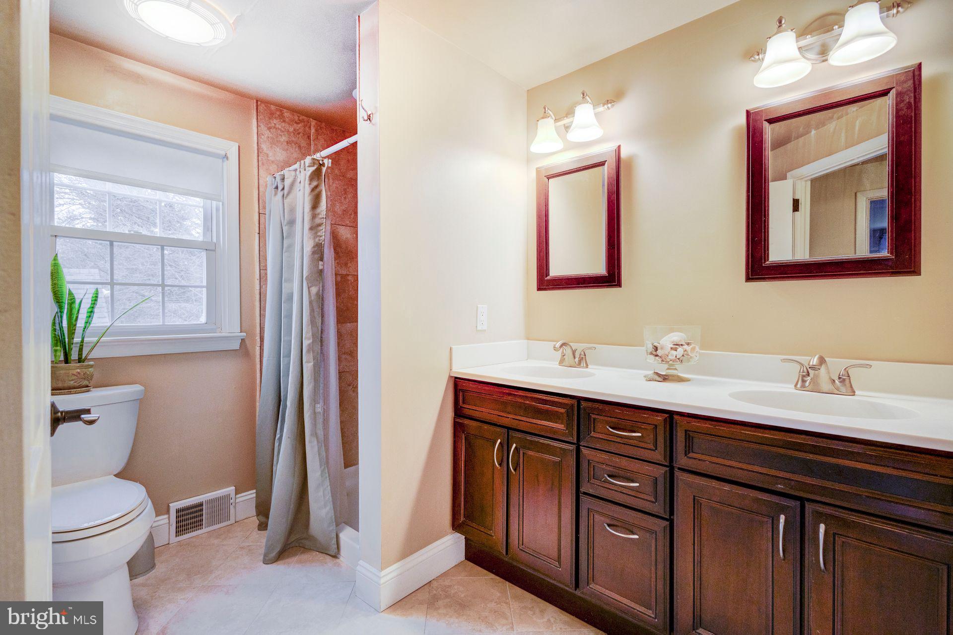ARDSLEY - Residential