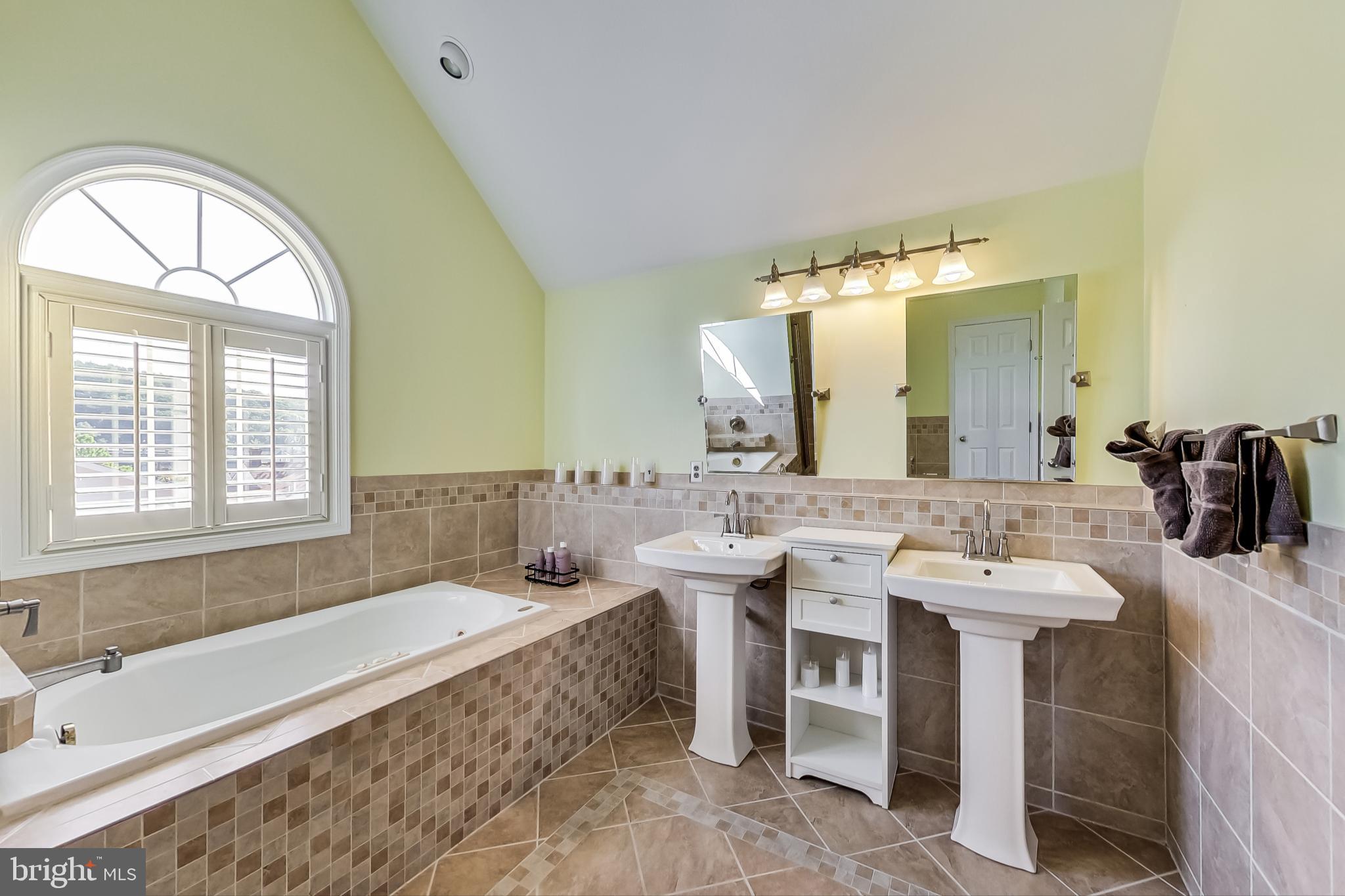 DAWSON'S GREENE - Residential