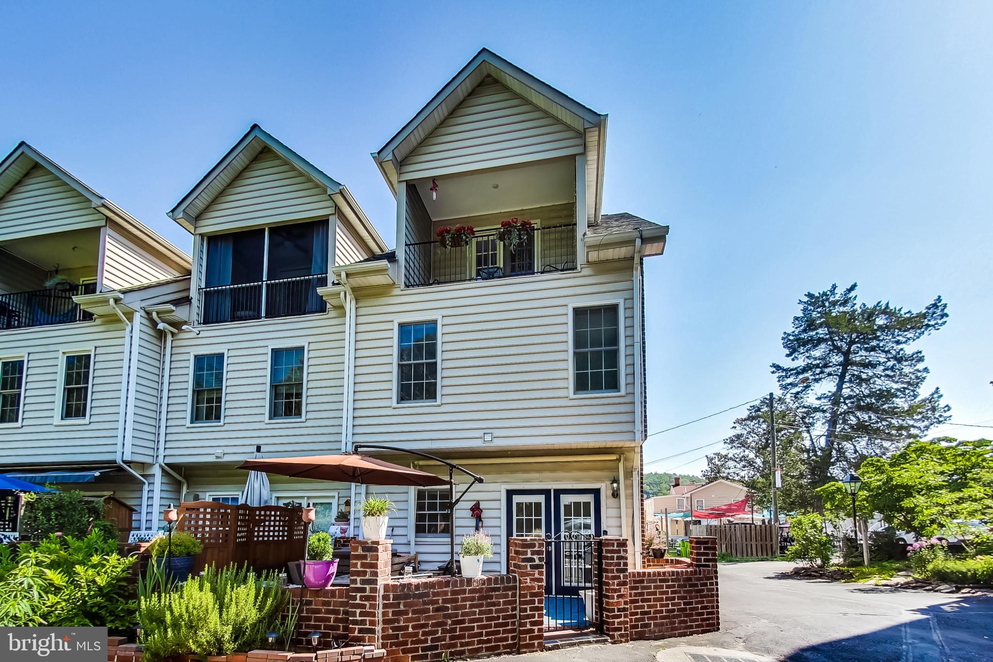 DAWSON'S GREENE - Residential