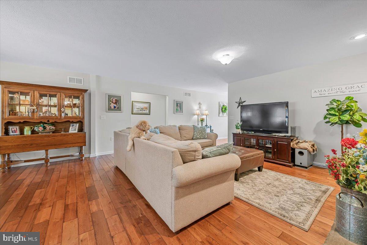 RAWLINGS HEIGHTS - Residential