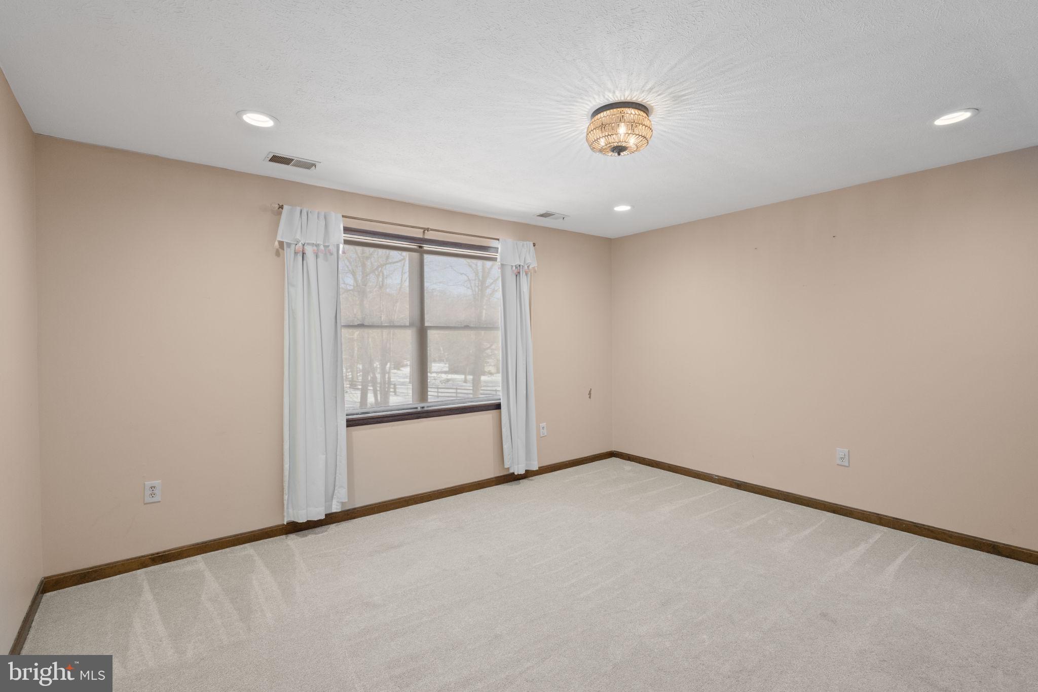 EDELEN ESTATES - Residential