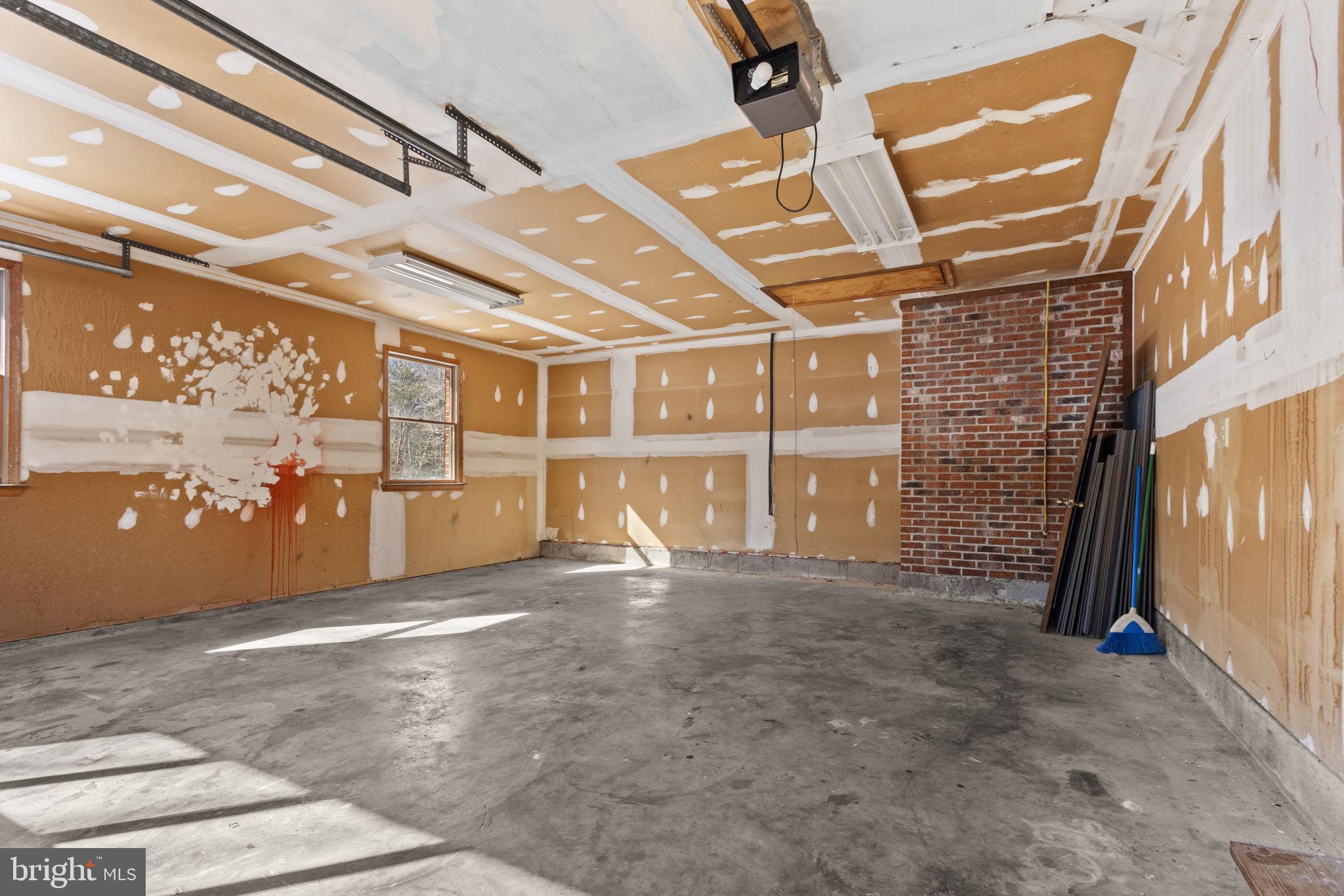 EDELEN ESTATES - Residential