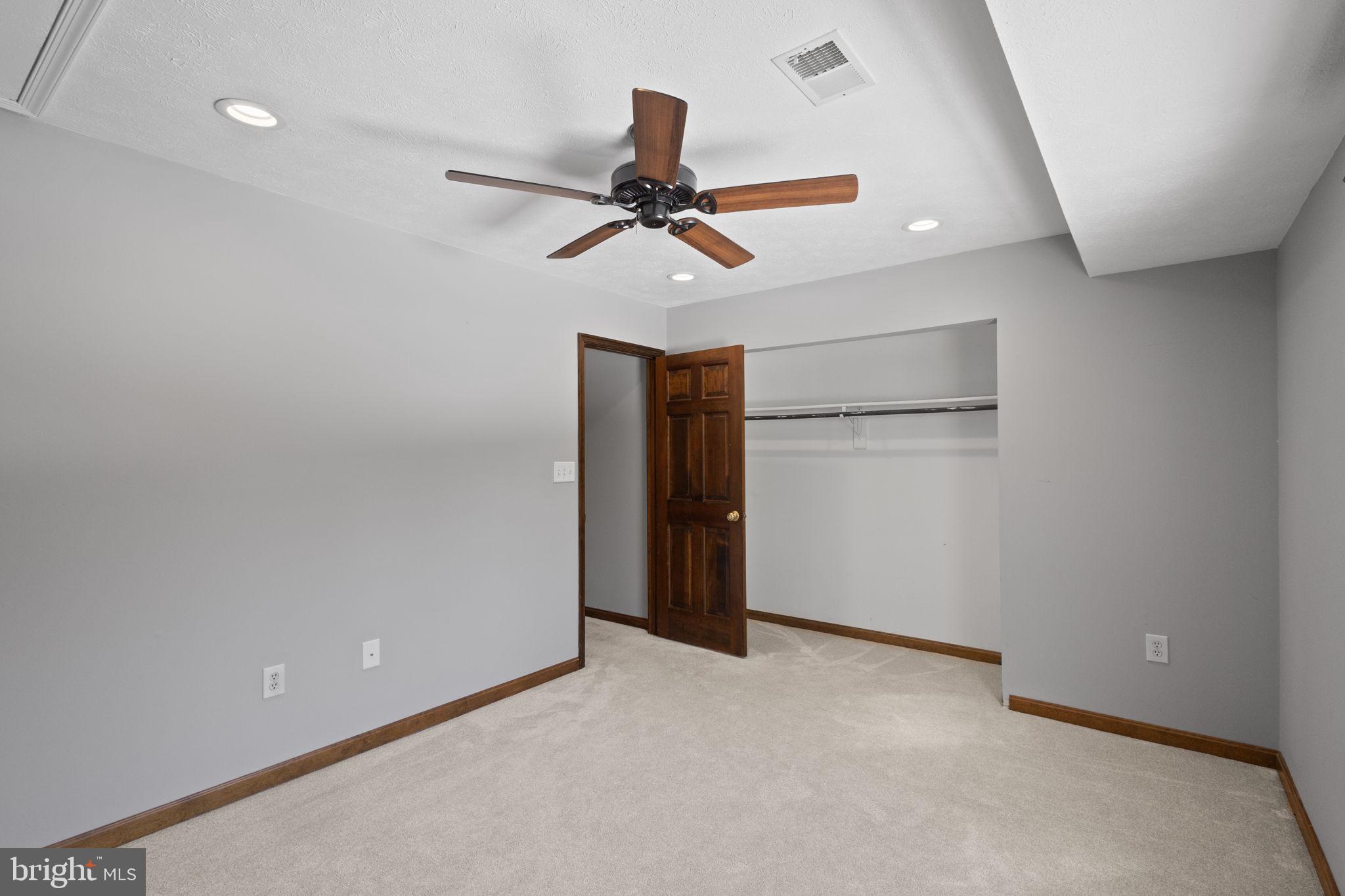 EDELEN ESTATES - Residential