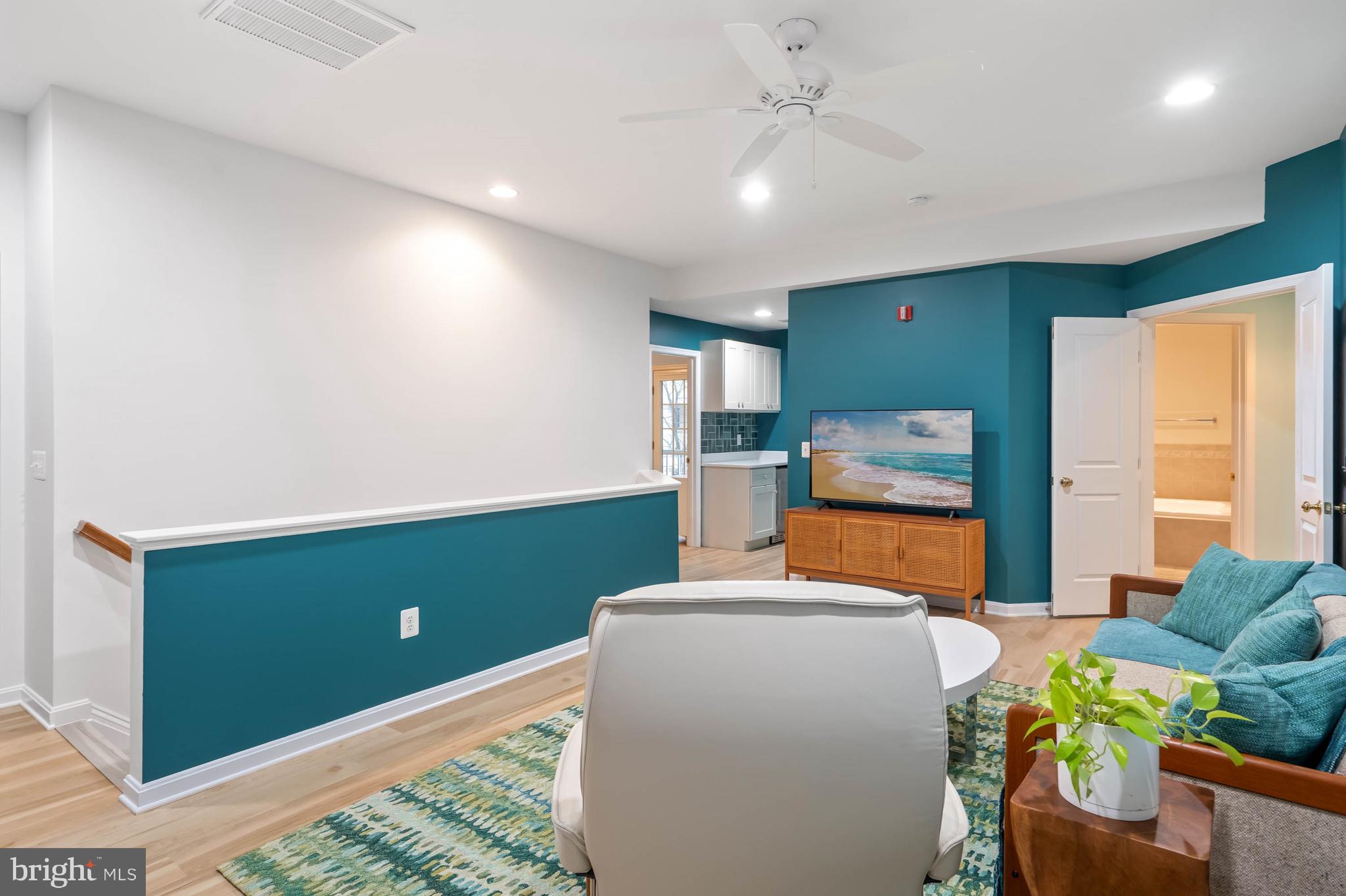 PENINSULA - Residential