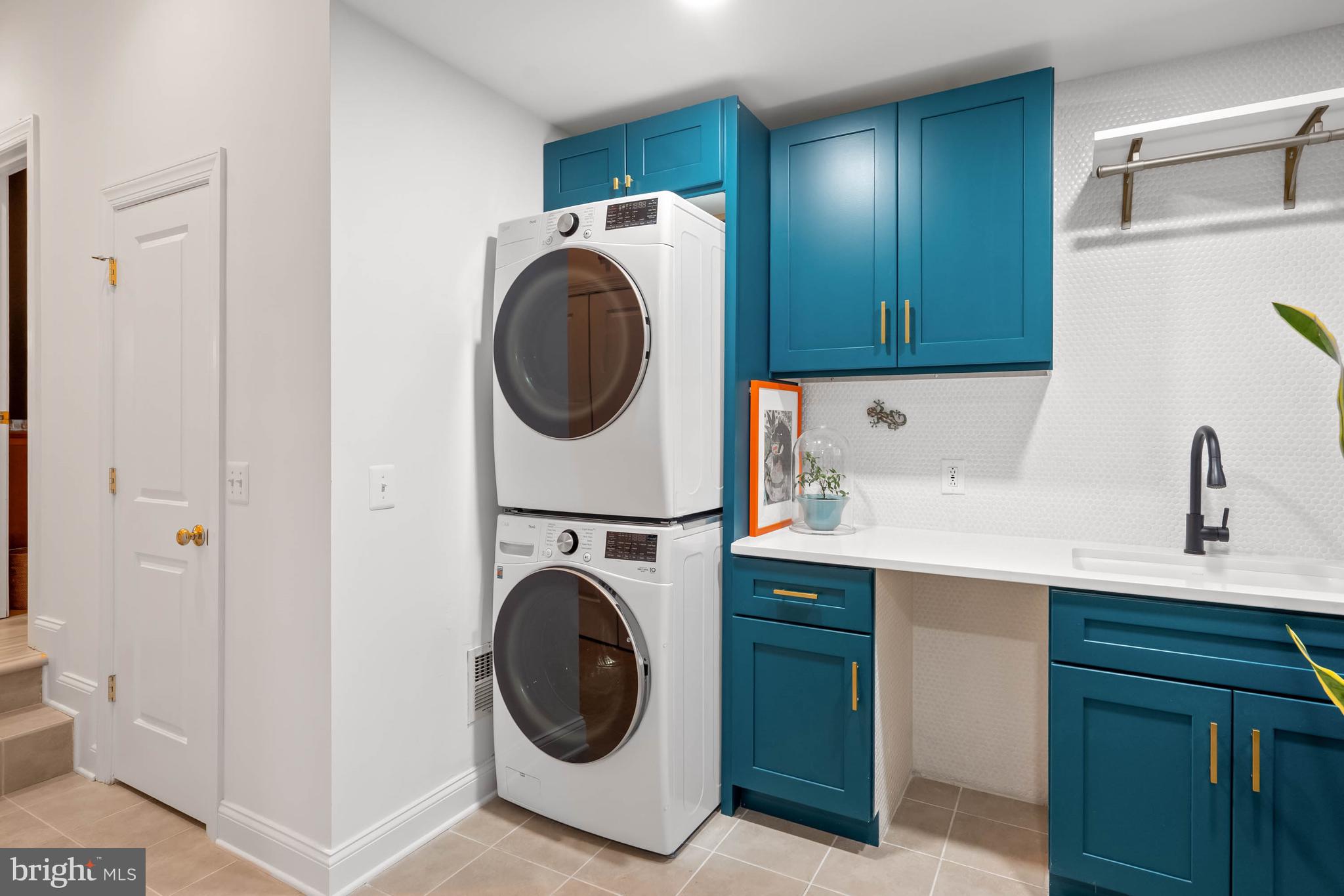 PENINSULA - Residential