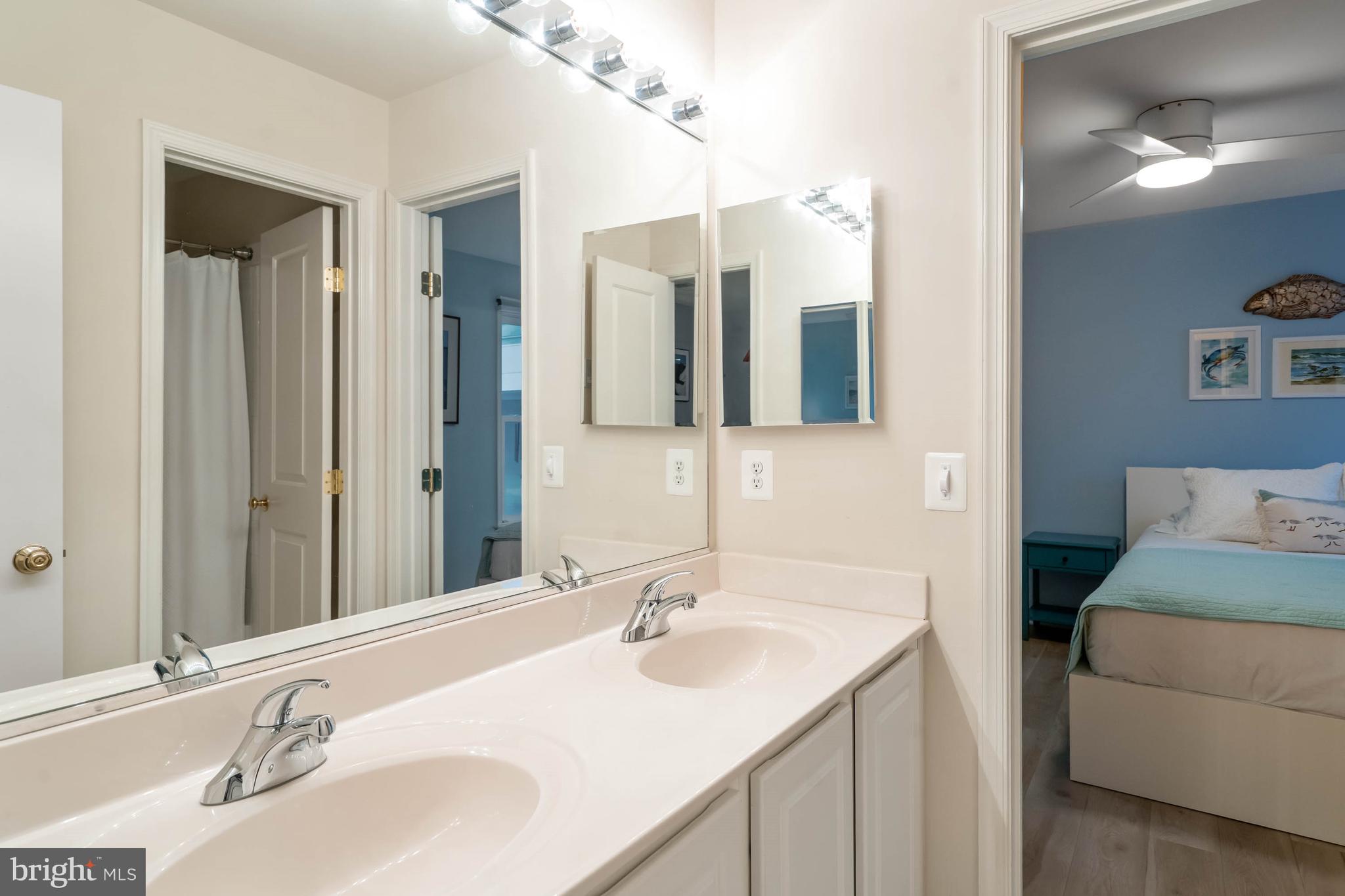 PENINSULA - Residential