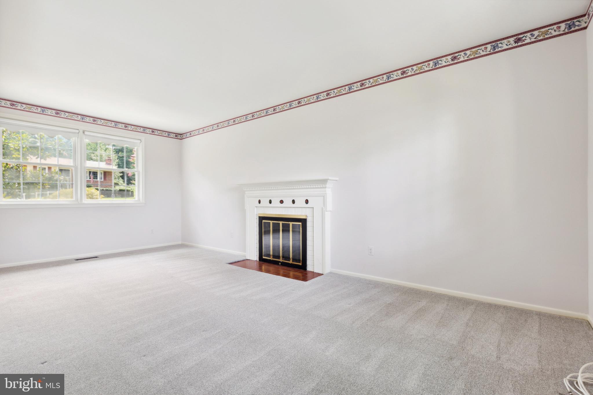 WEST SPRINGFIELD - Residential