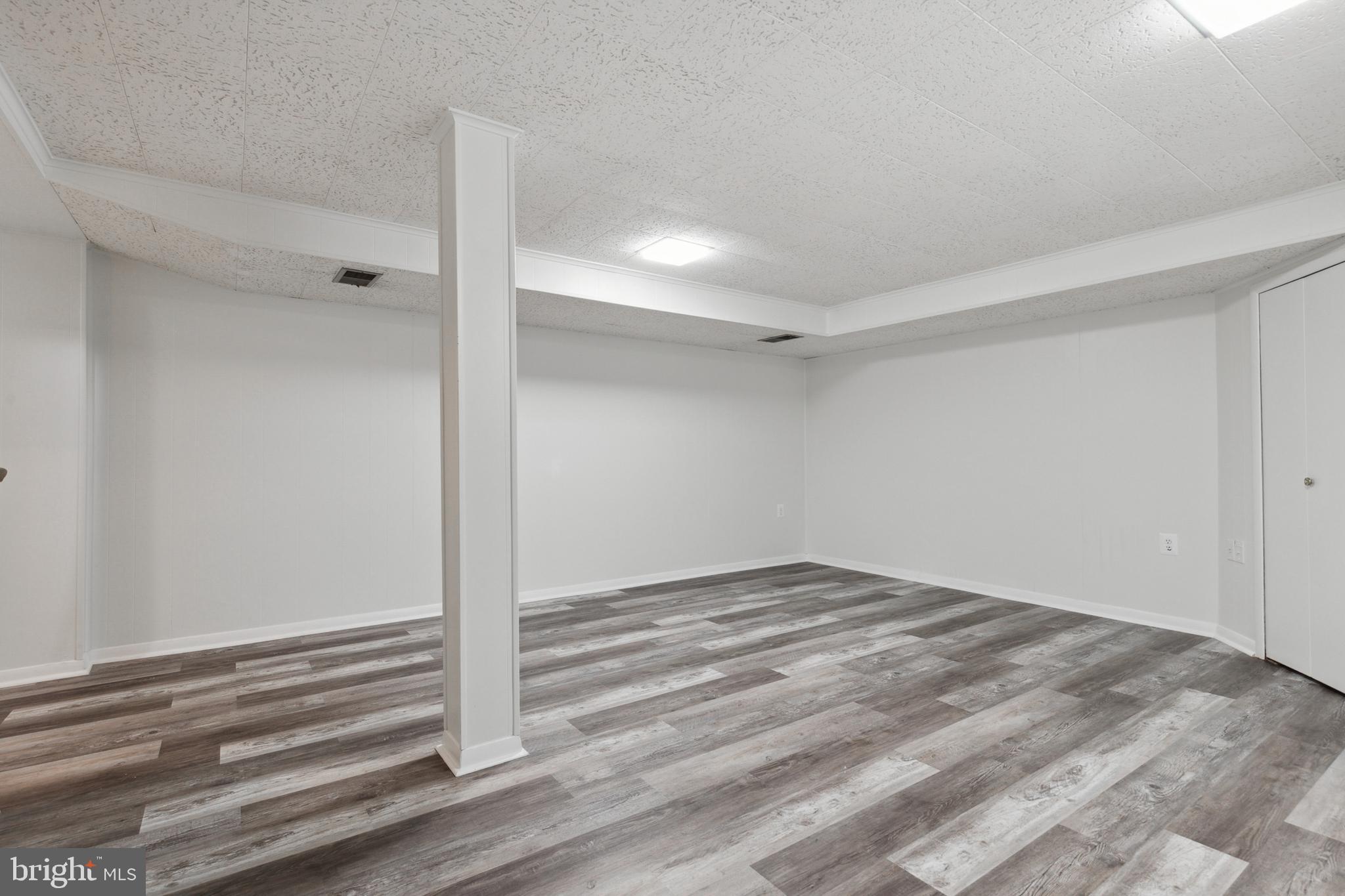 WEST SPRINGFIELD - Residential