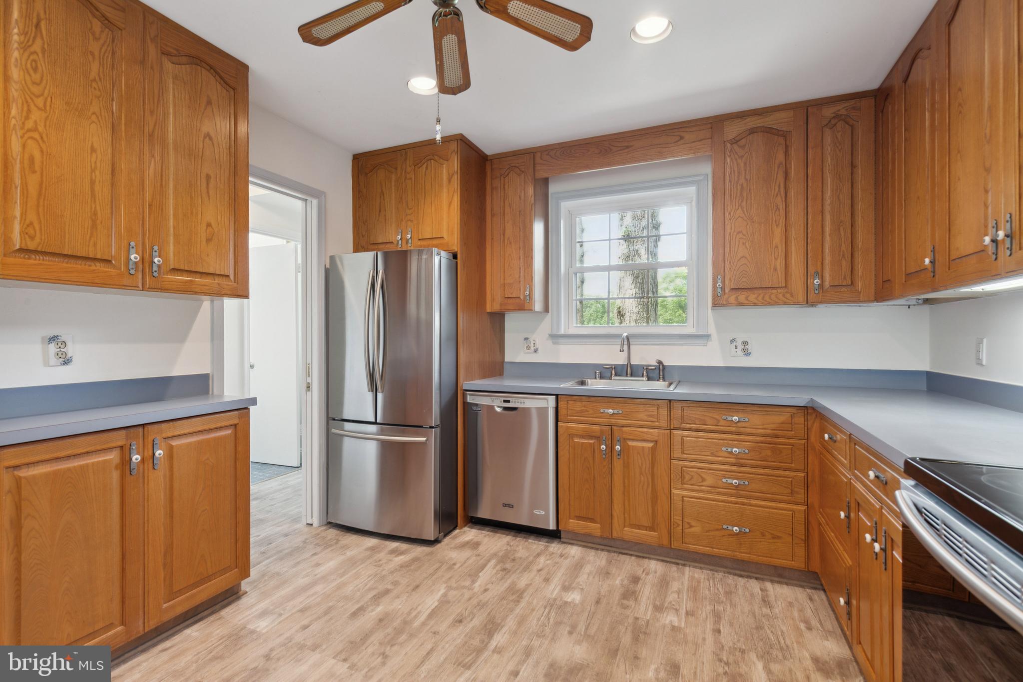 WEST SPRINGFIELD - Residential