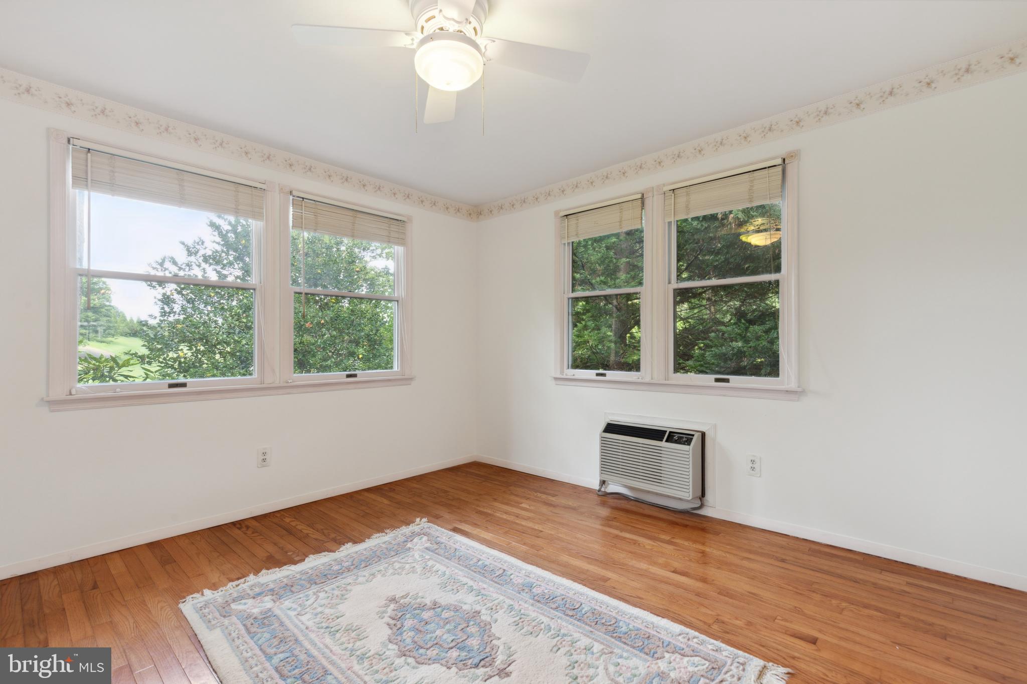 WEST SPRINGFIELD - Residential