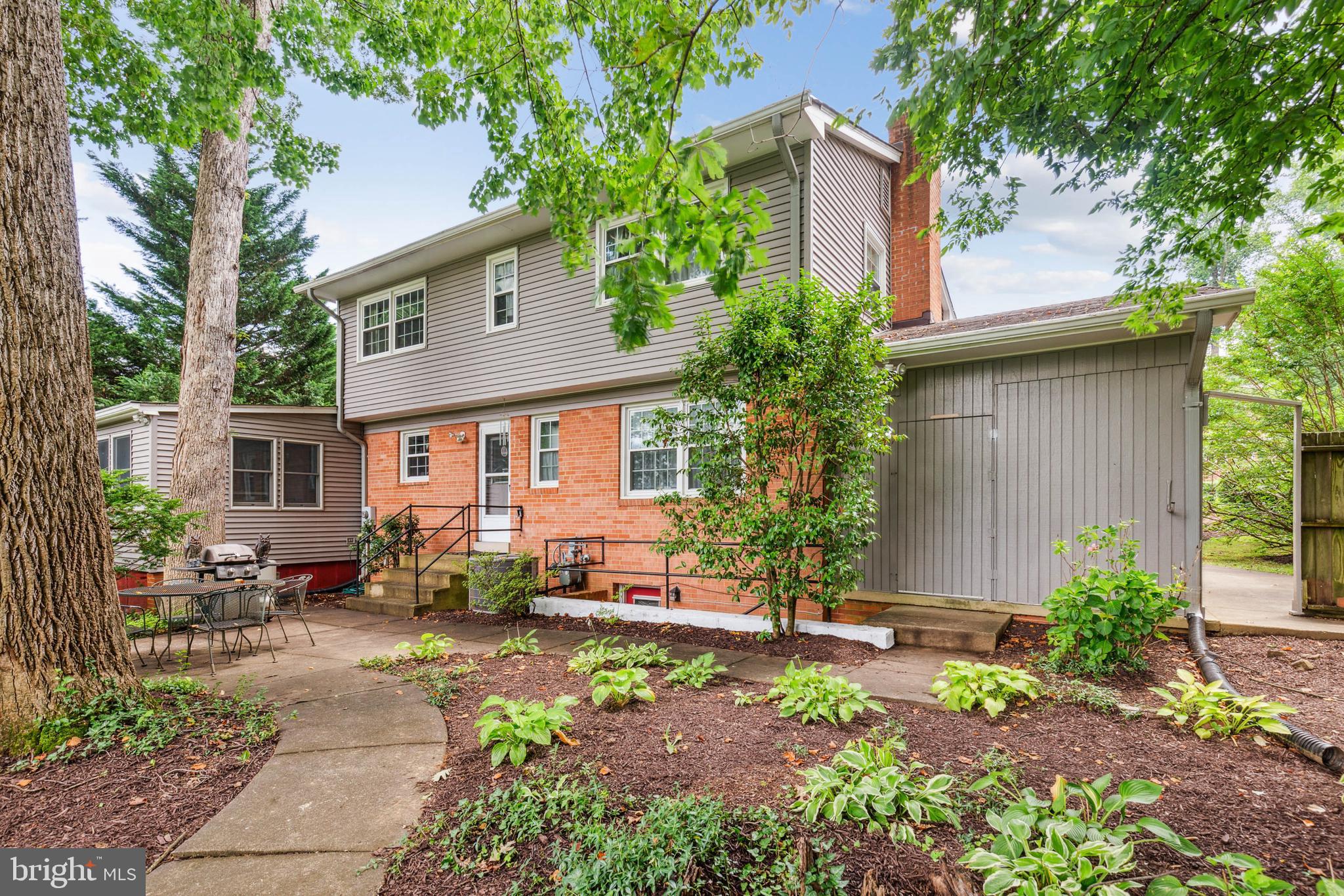 WEST SPRINGFIELD - Residential