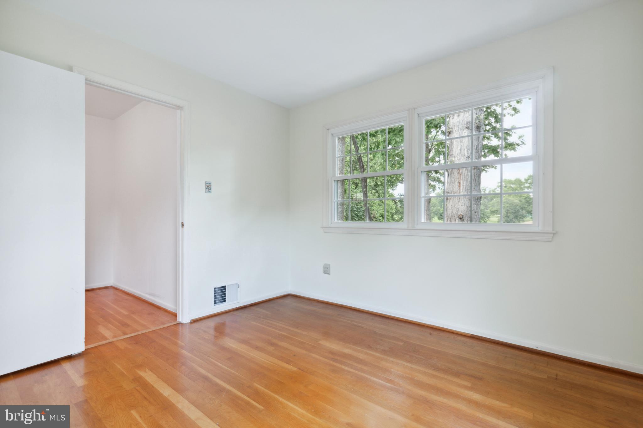 WEST SPRINGFIELD - Residential