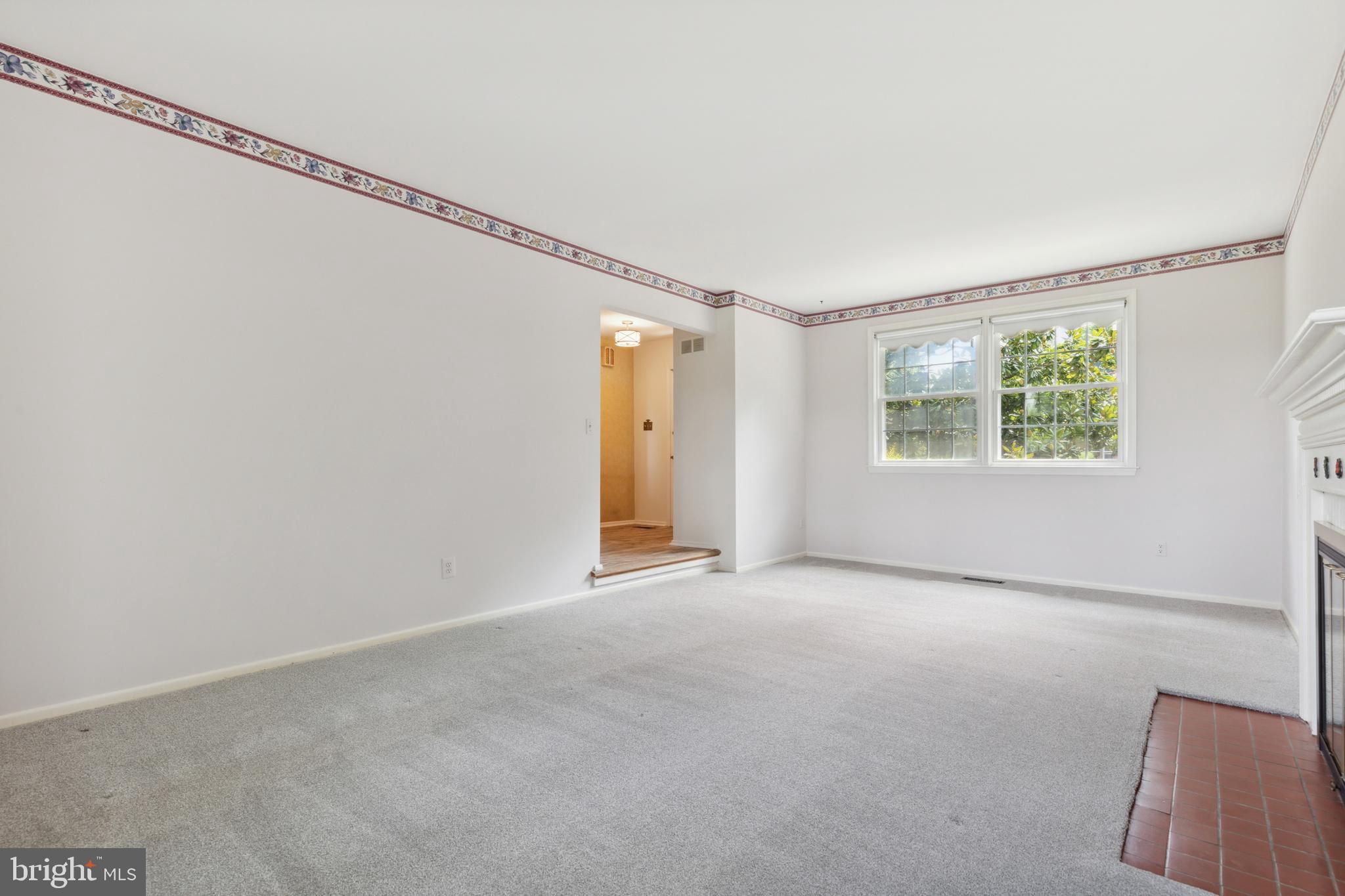 WEST SPRINGFIELD - Residential