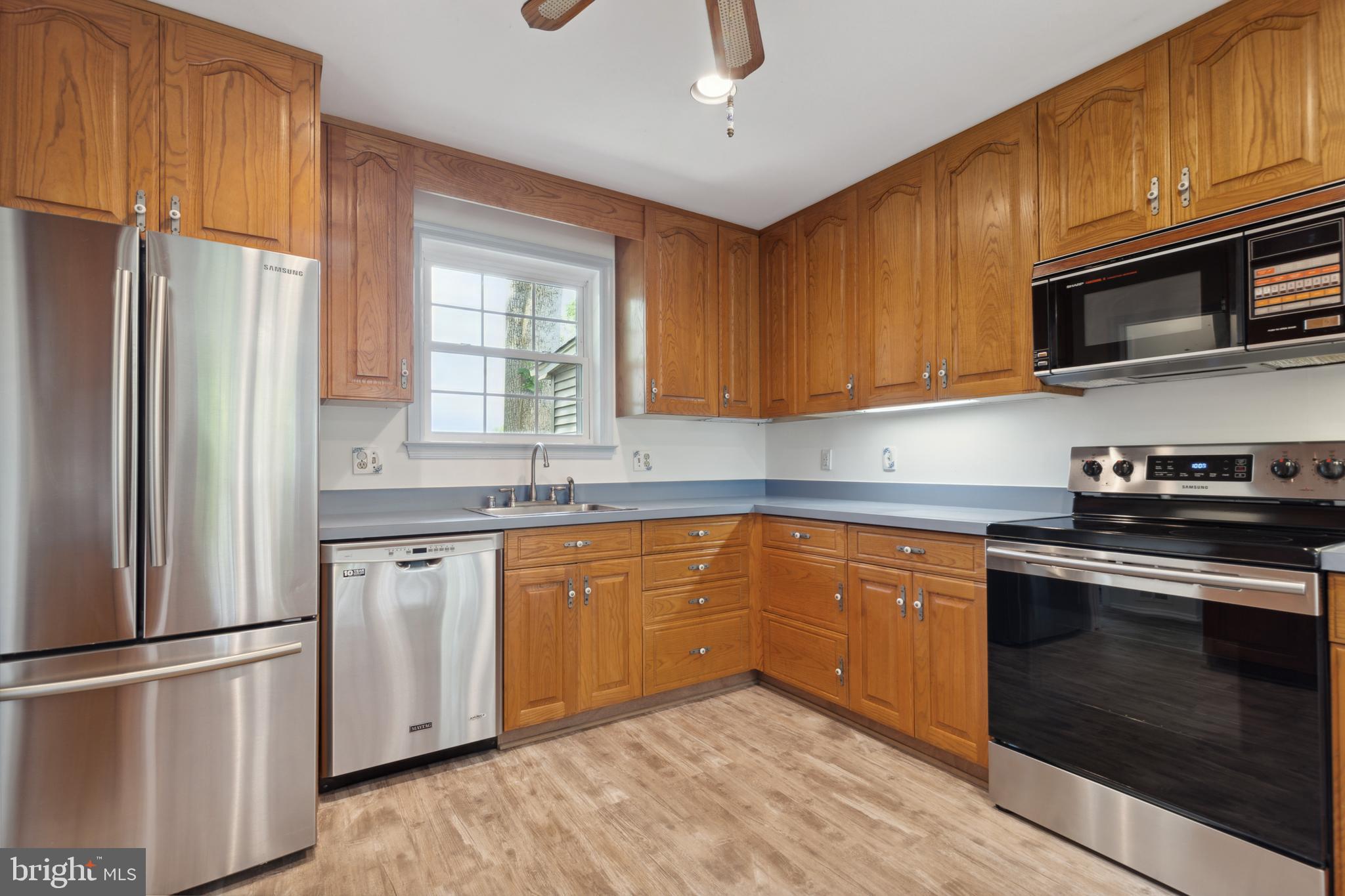 WEST SPRINGFIELD - Residential