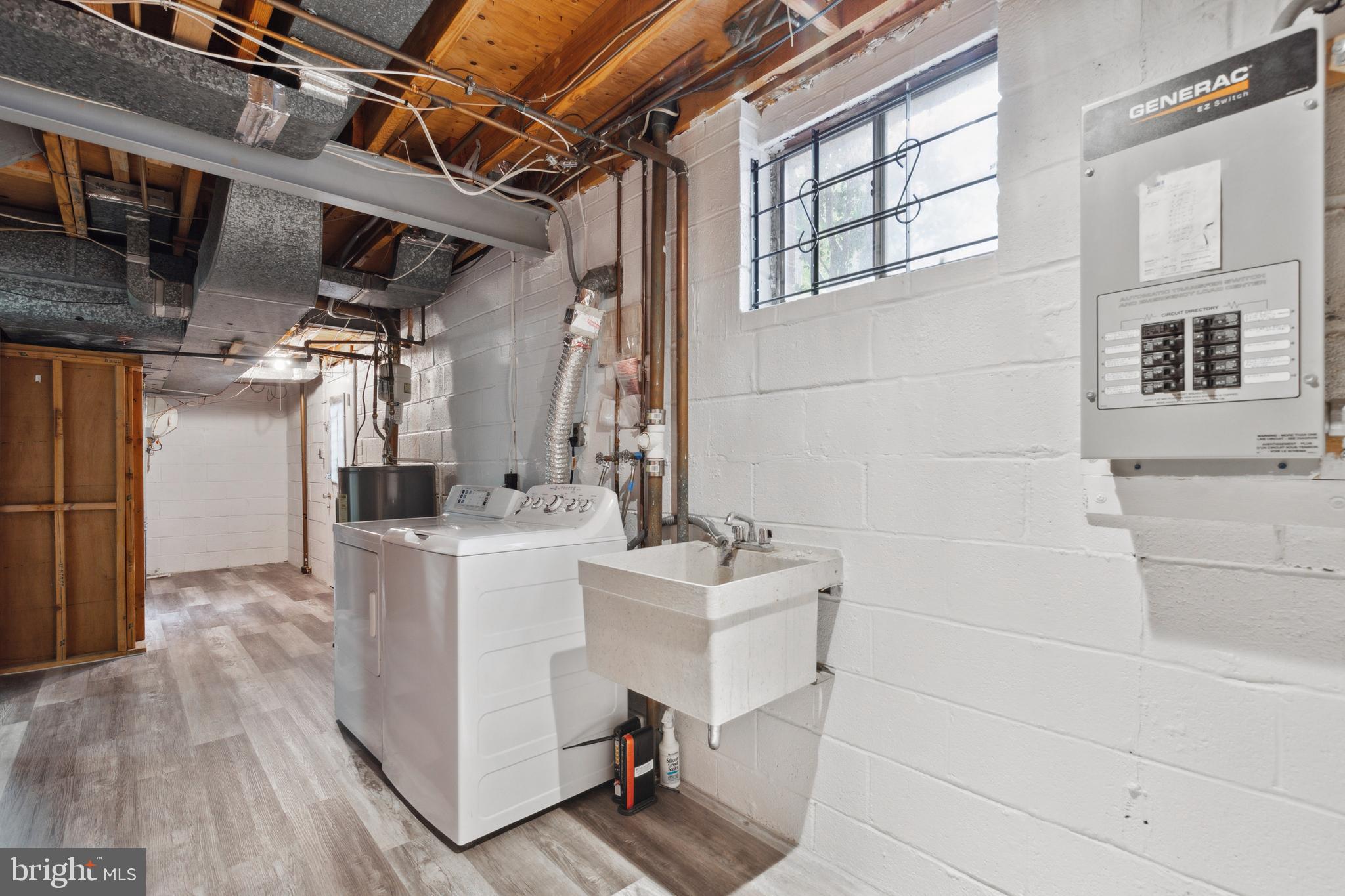 WEST SPRINGFIELD - Residential