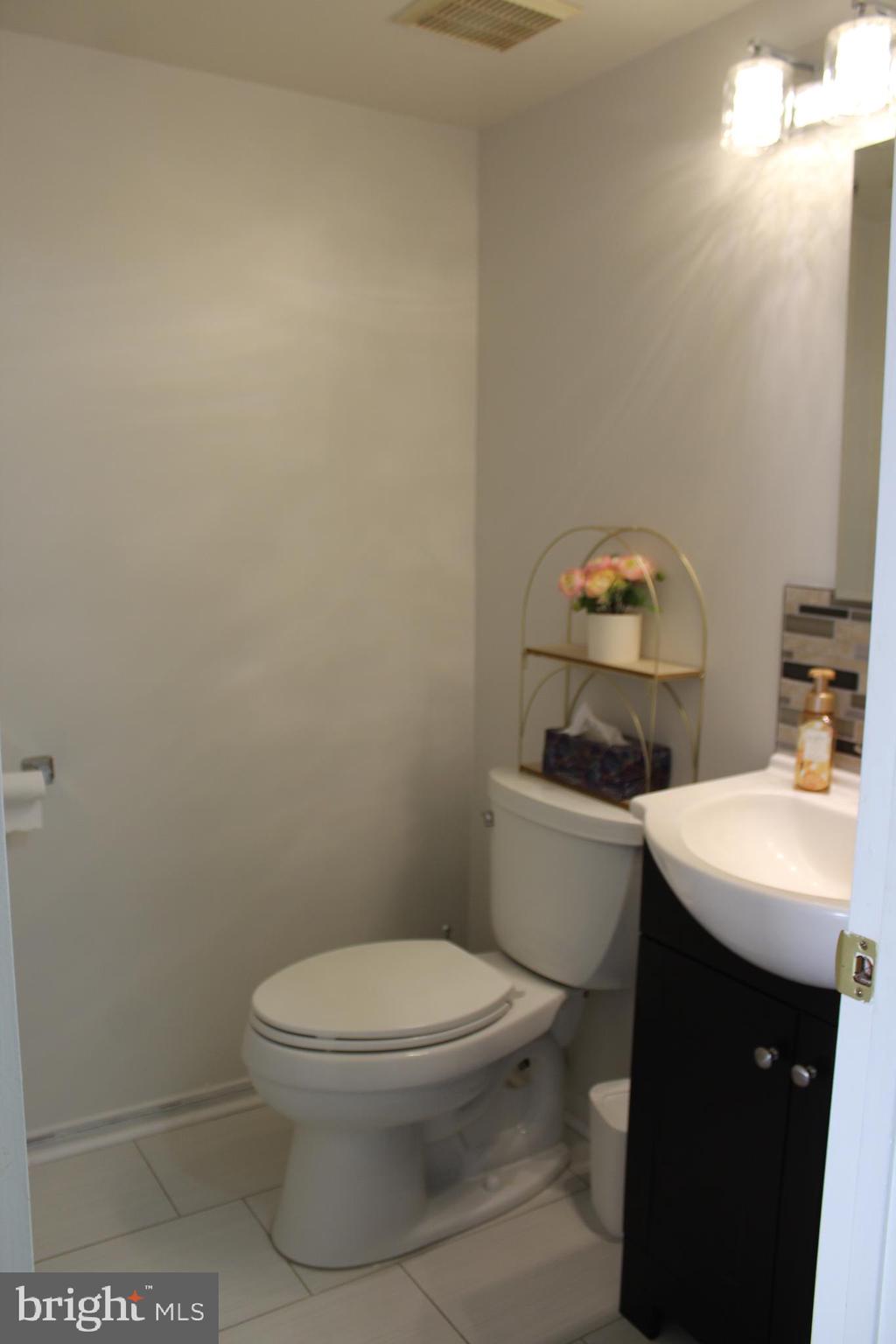 LEISURE WORLD - Residential