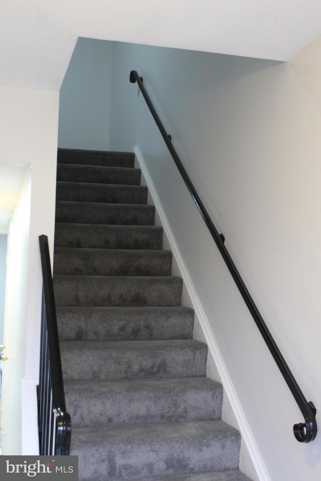 LEISURE WORLD - Residential