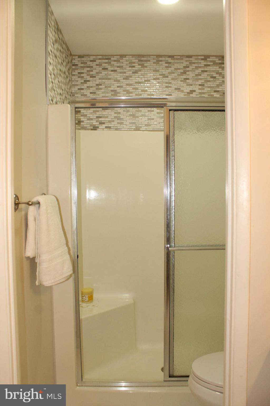 LEISURE WORLD - Residential